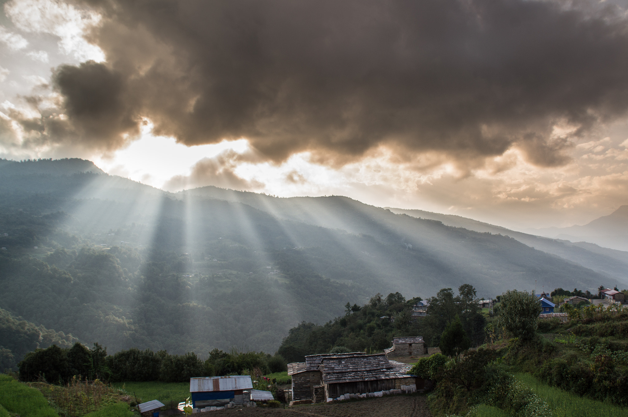 Sony SLT-A55 (SLT-A55V) + Tamron SP 24-70mm F2.8 Di VC USD sample photo. Sunrays toching the hills photography