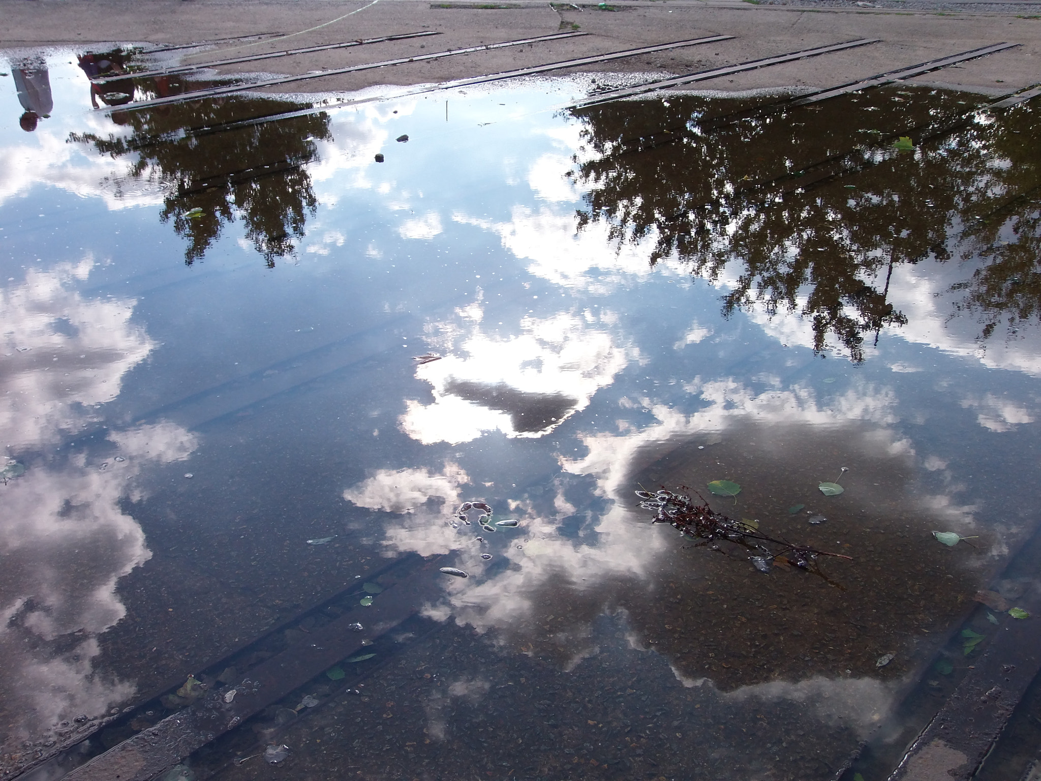 Olympus SP-720UZ sample photo. Reflets de nuages photography