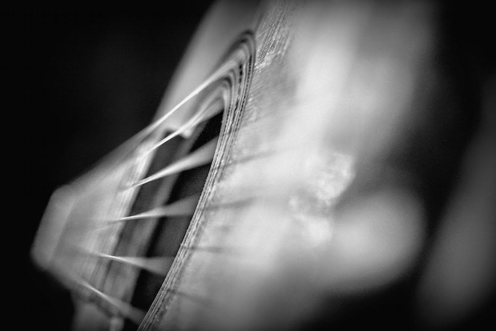 Canon EF 28-90mm f/4-5.6 sample photo. Guitare photography