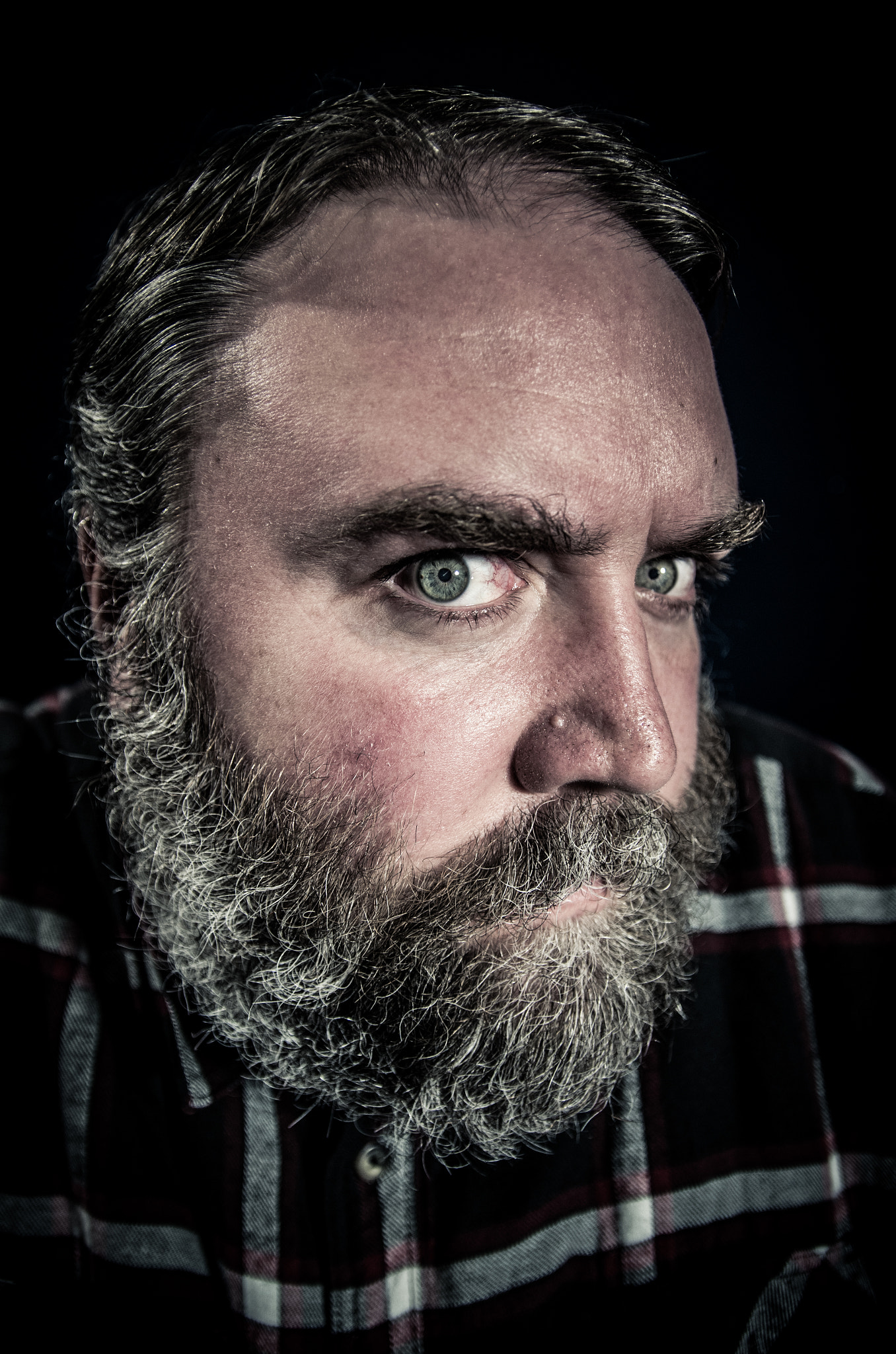 Sigma 17-50mm F2.8 EX DC HSM sample photo. What you looking at? photography