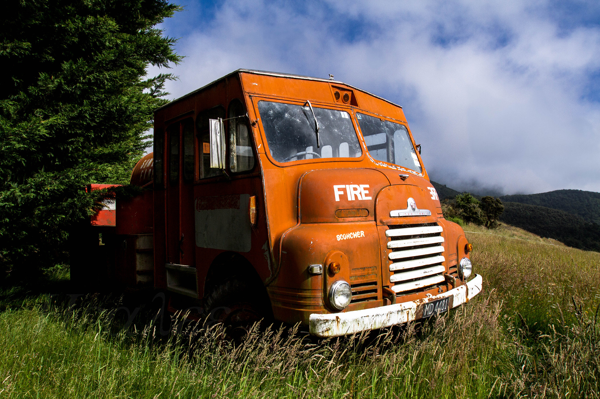 Canon EF 16-35mm F2.8L USM sample photo. Bedford fire engine photography