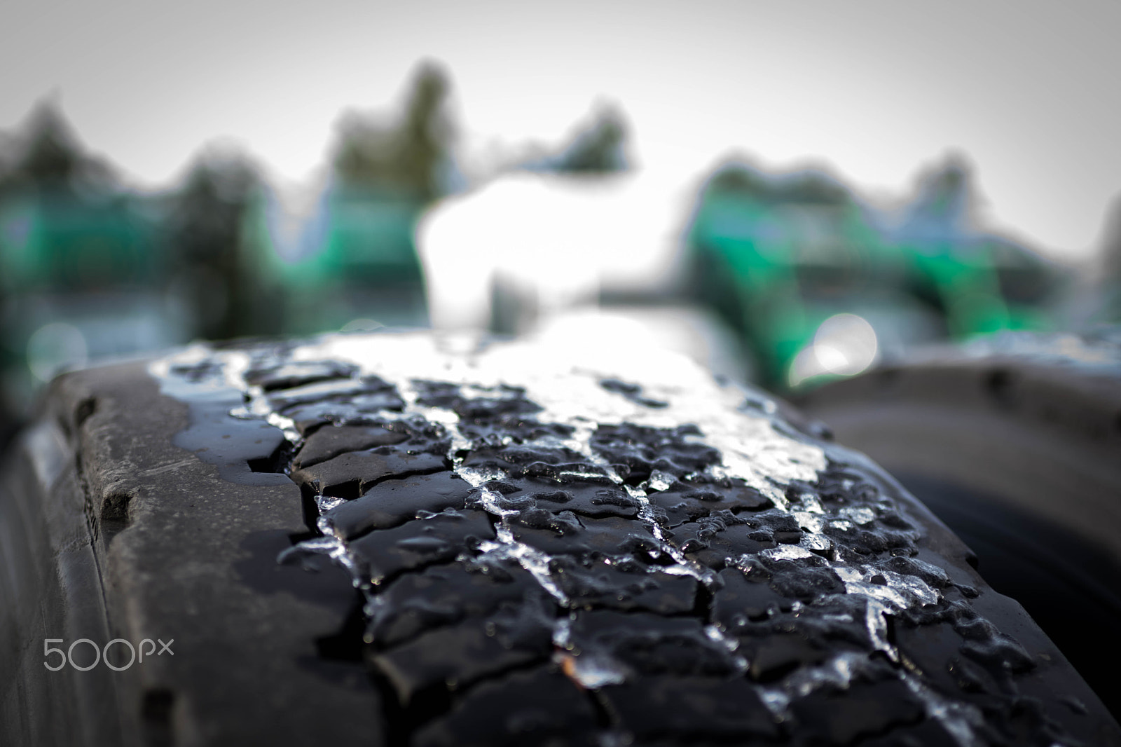 Nikon D5300 + AF-S Nikkor 35mm f/1.8G sample photo. Tire in ice photography