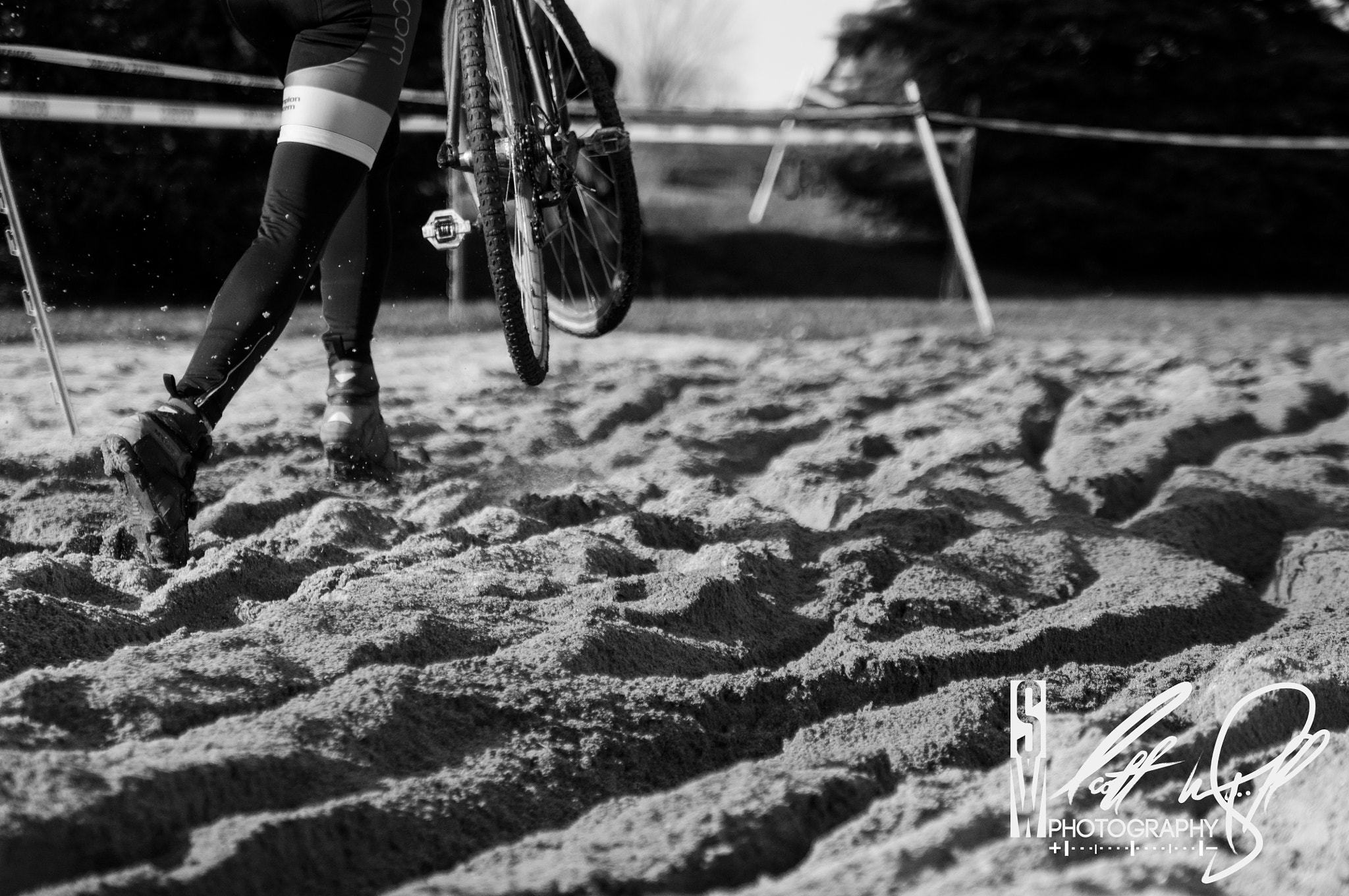 Nikon D5000 + Tamron AF 28-75mm F2.8 XR Di LD Aspherical (IF) sample photo. Running the sand photography