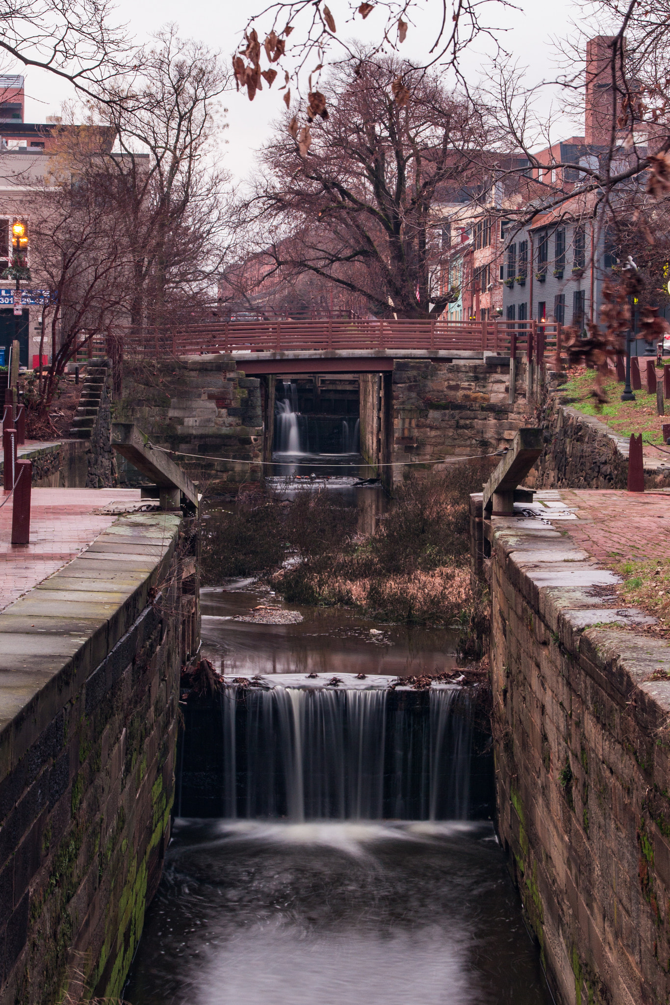 Sigma 18-50mm f/2.8 Macro sample photo. The third lock photography