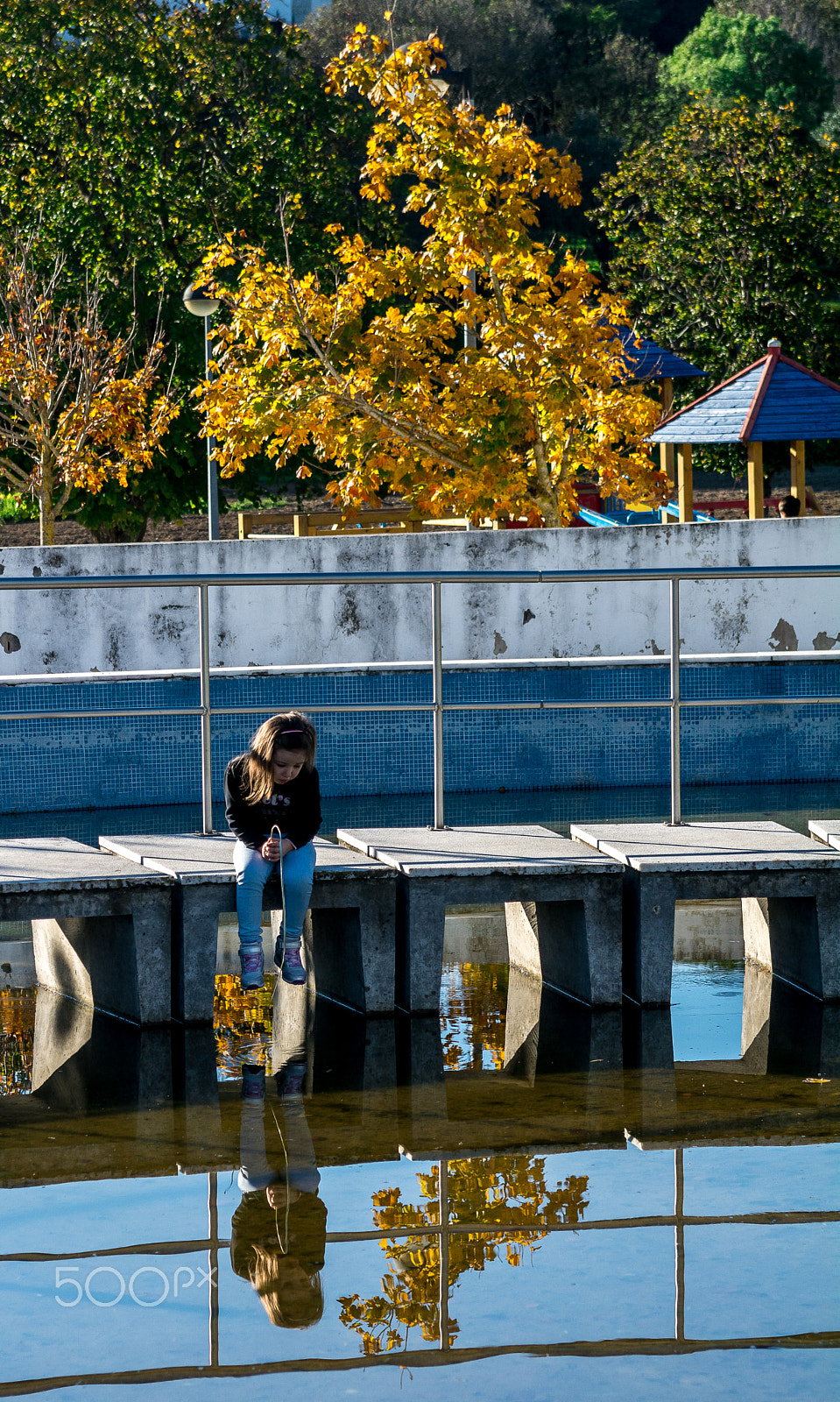 Nikon AF-S Nikkor 28-70mm F2.8 ED-IF sample photo. Happy childhood in the park photography