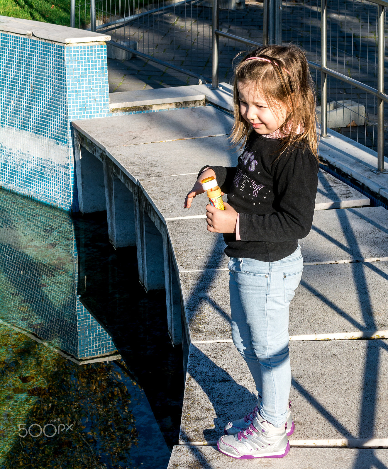 Nikon AF-S Nikkor 28-70mm F2.8 ED-IF sample photo. Happy childhood in the park photography
