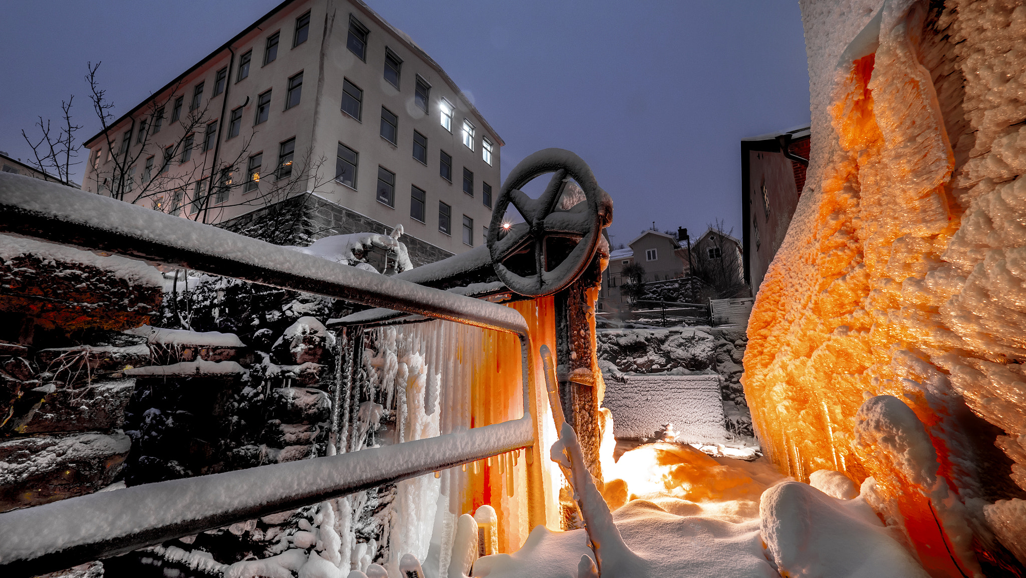 Panasonic Lumix DMC-GX8 + Olympus M.Zuiko Digital ED 7-14mm F2.8 PRO sample photo. Ice waterfall photography