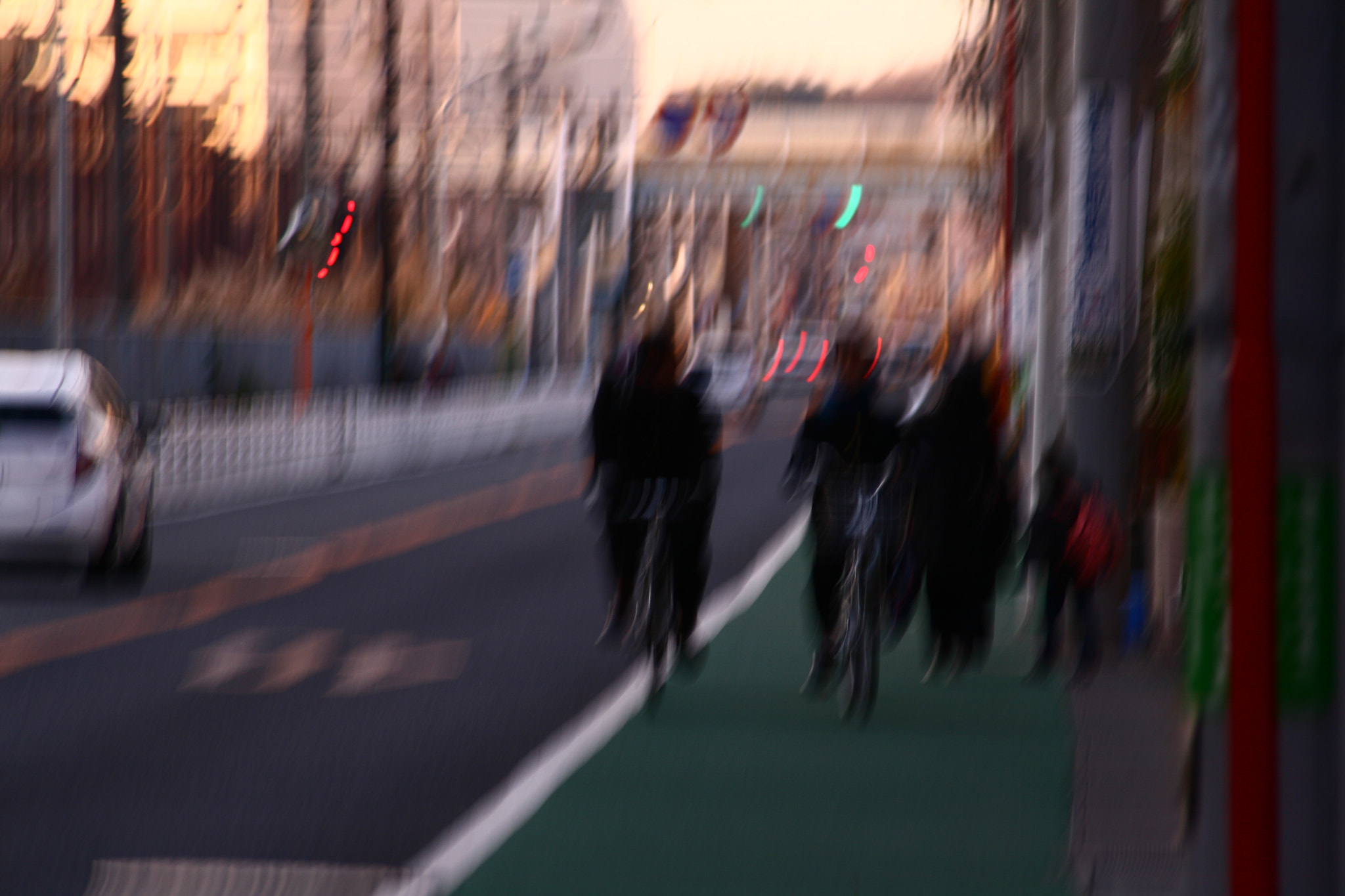 Canon EF 55-200mm F4.5-5.6 II USM sample photo. Passing photography