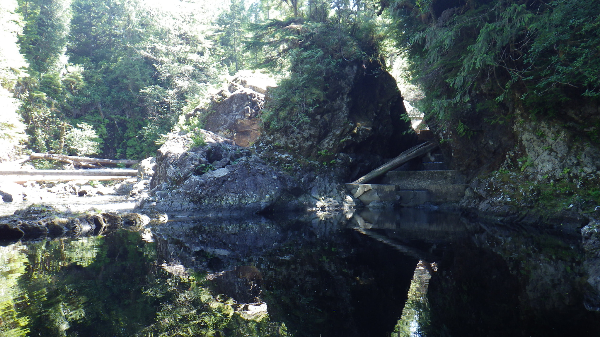 Pentax Optio WG-2 sample photo. Quiet reflections photography