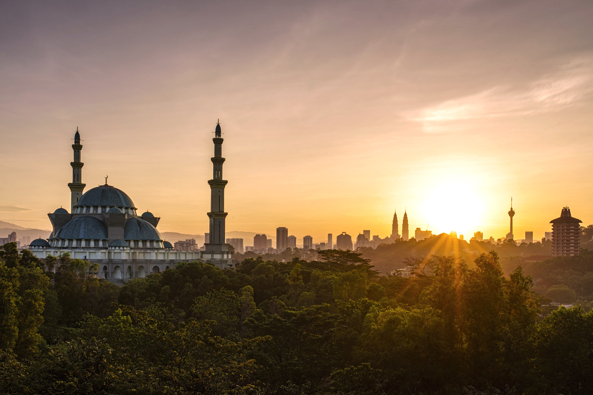 Sony a7 II + Sigma 35mm F1.4 DG HSM Art sample photo. The state mosque photography