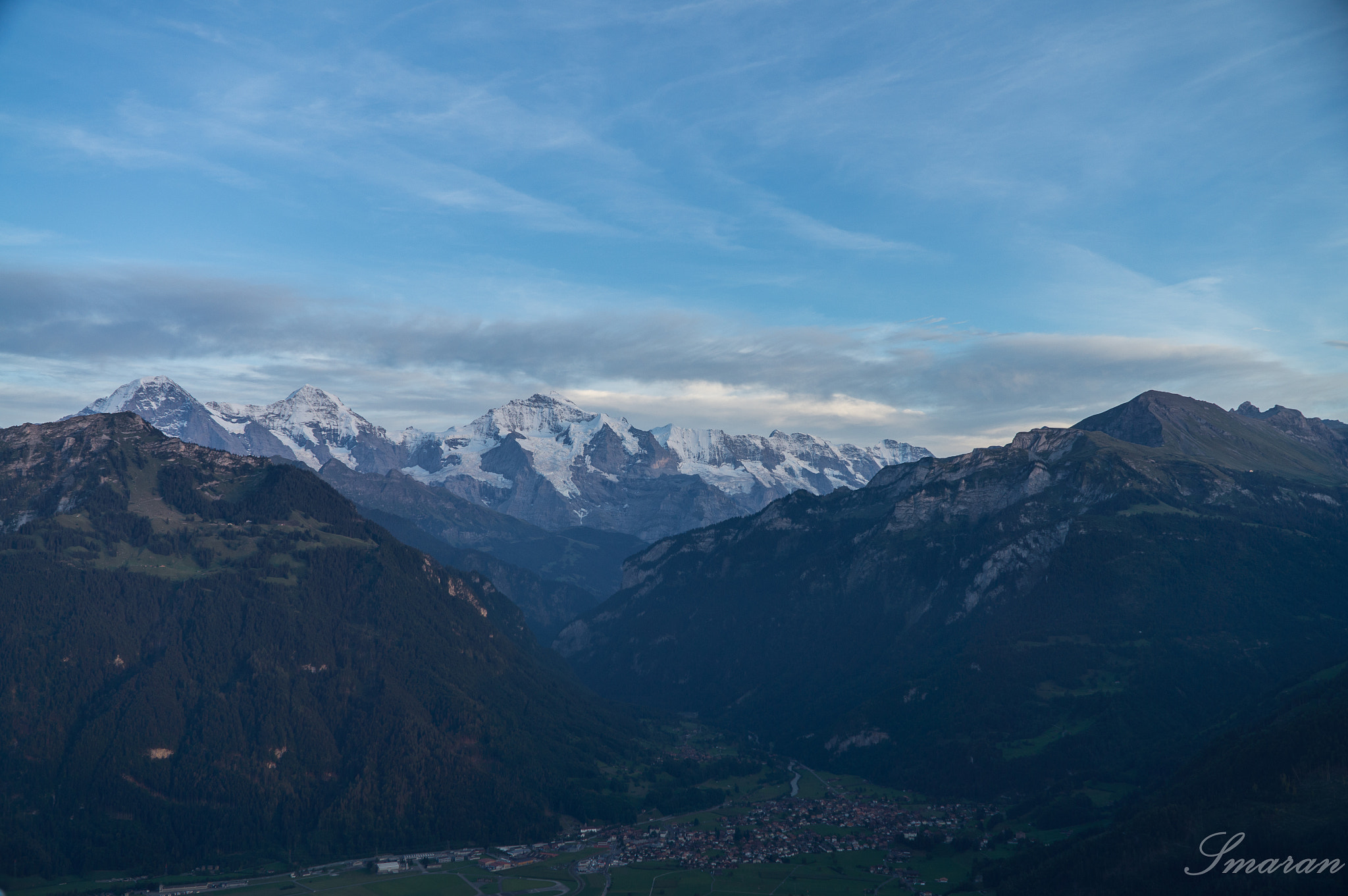 Sony Alpha NEX-5N + Sony E PZ 18-105mm F4 G OSS sample photo. Mountain peak from harder kulm photography