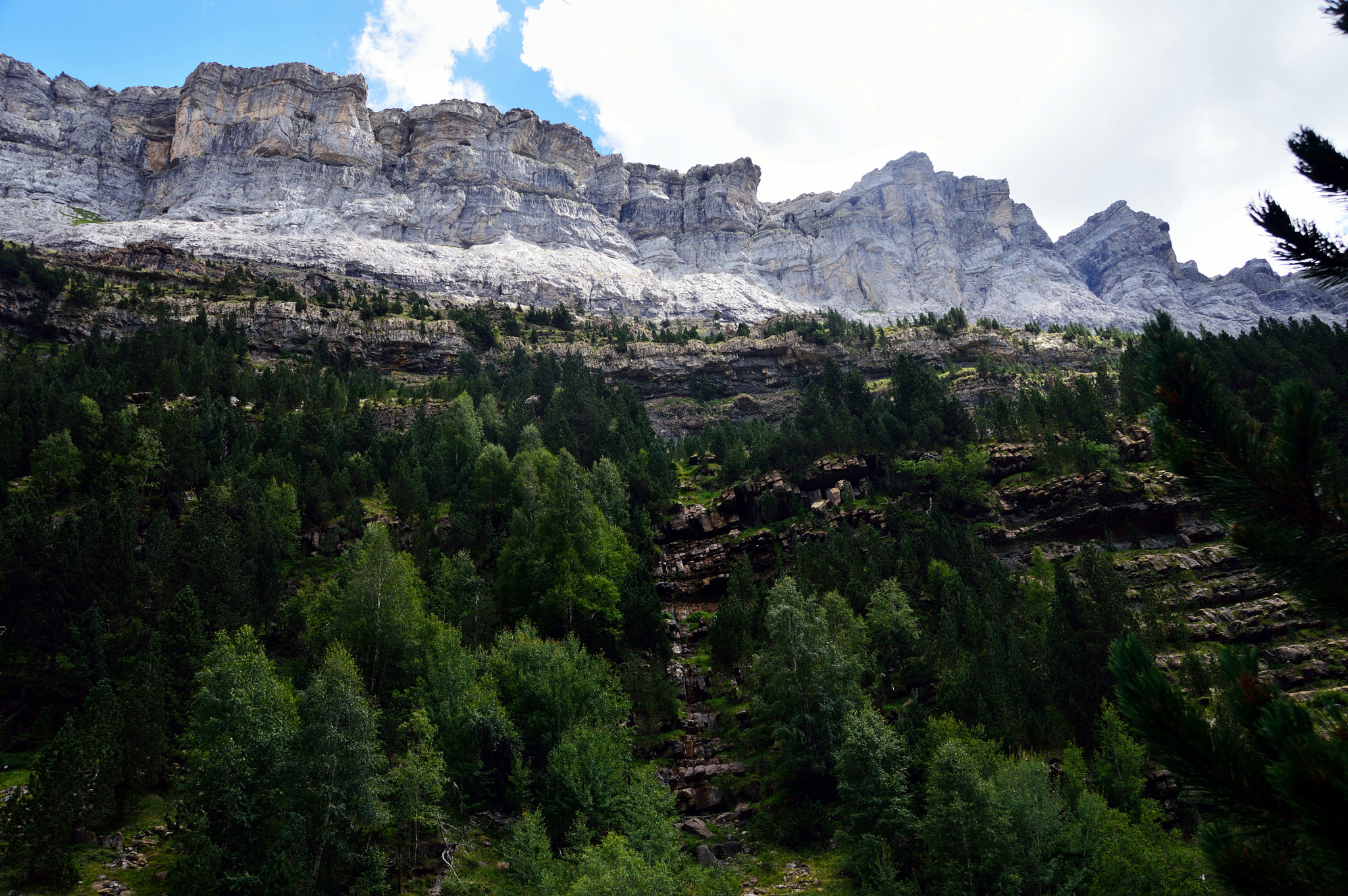 Nikon D3200 + Sigma 18-200mm F3.5-6.3 II DC OS HSM sample photo. Parque nacional de ordesa y monte perdido photography