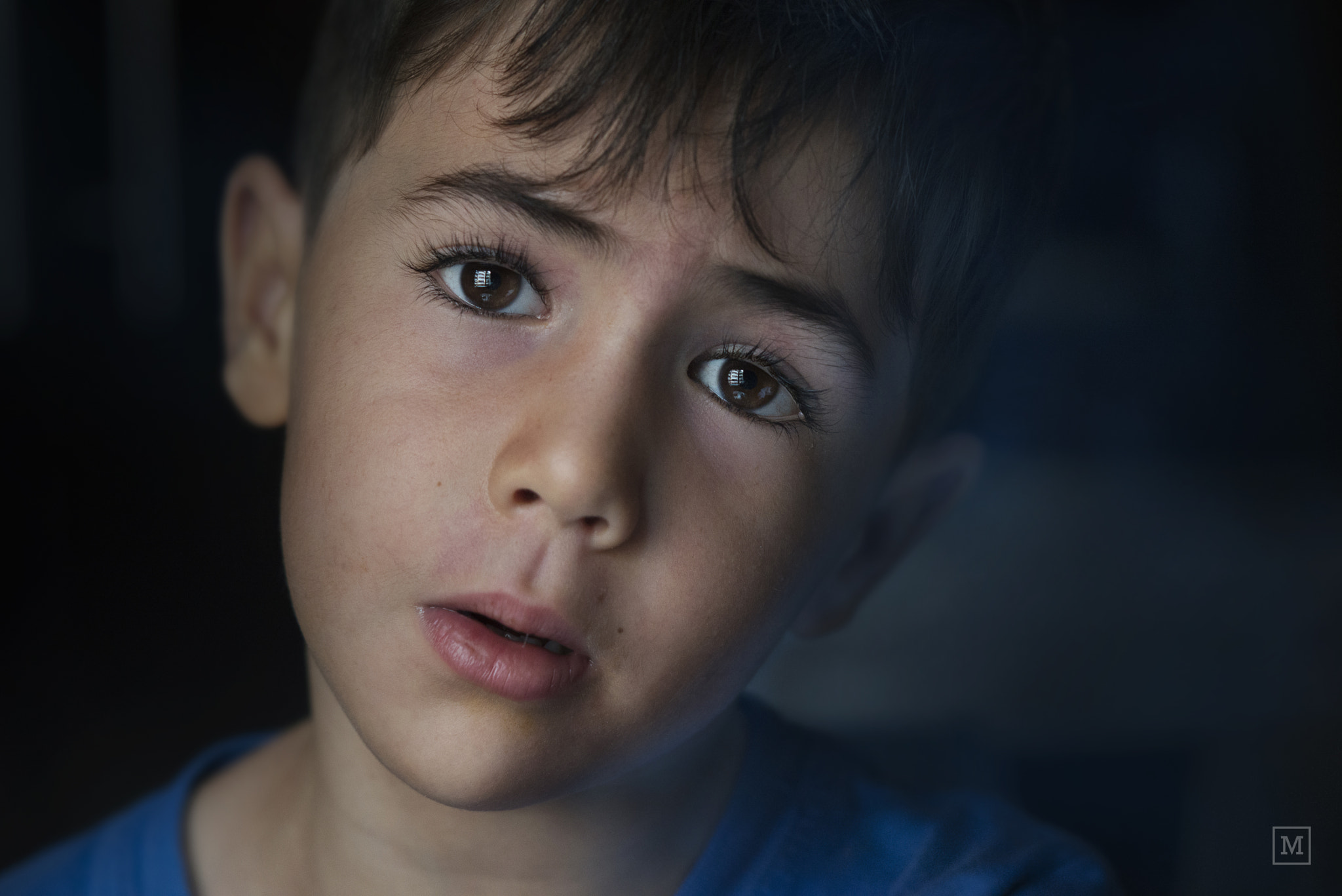 AF DC-Nikkor 135mm f/2D sample photo. Absently photography