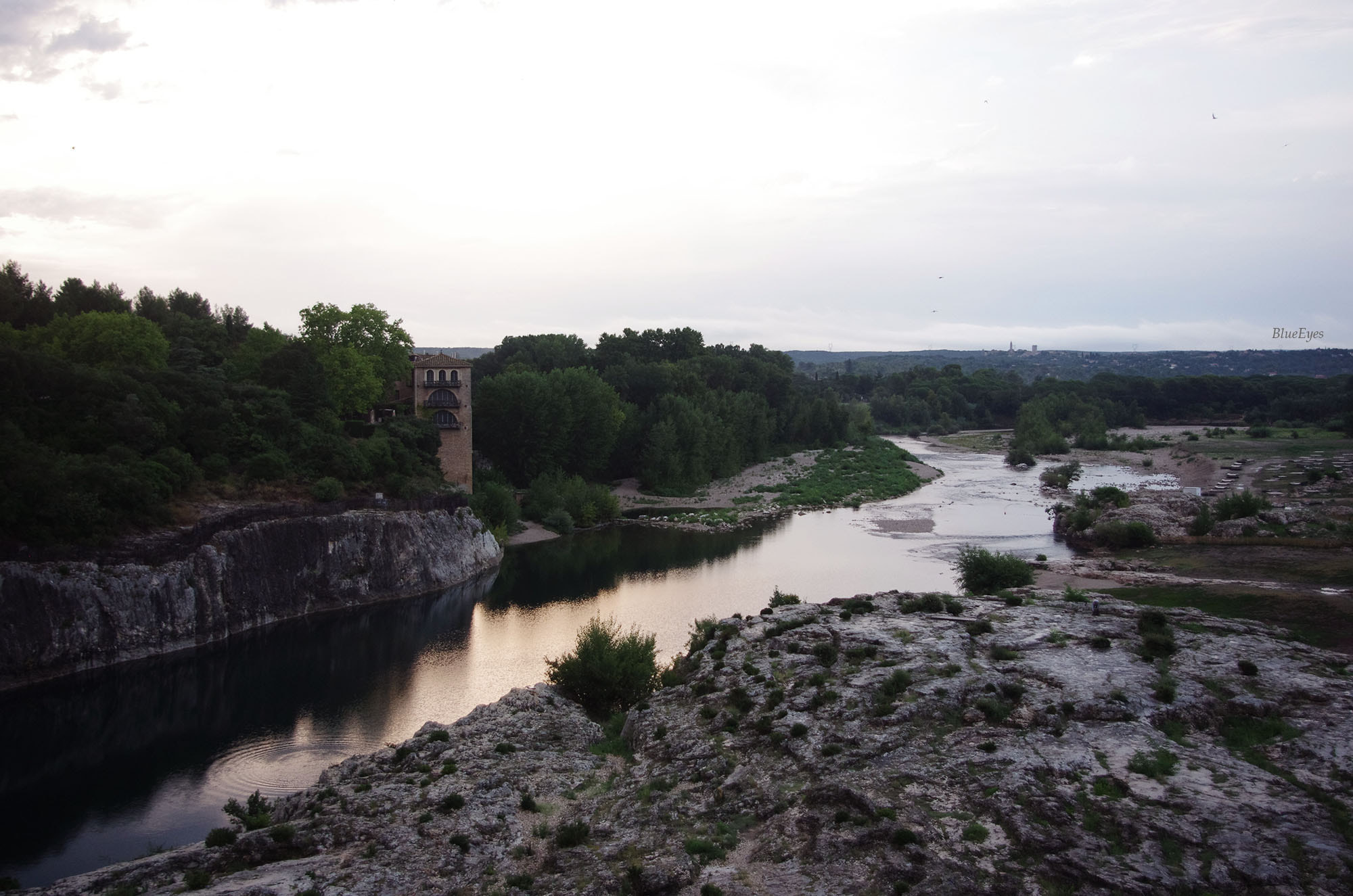 Pentax smc DA 18-55mm F3.5-5.6 AL sample photo. Site du pont du gard photography