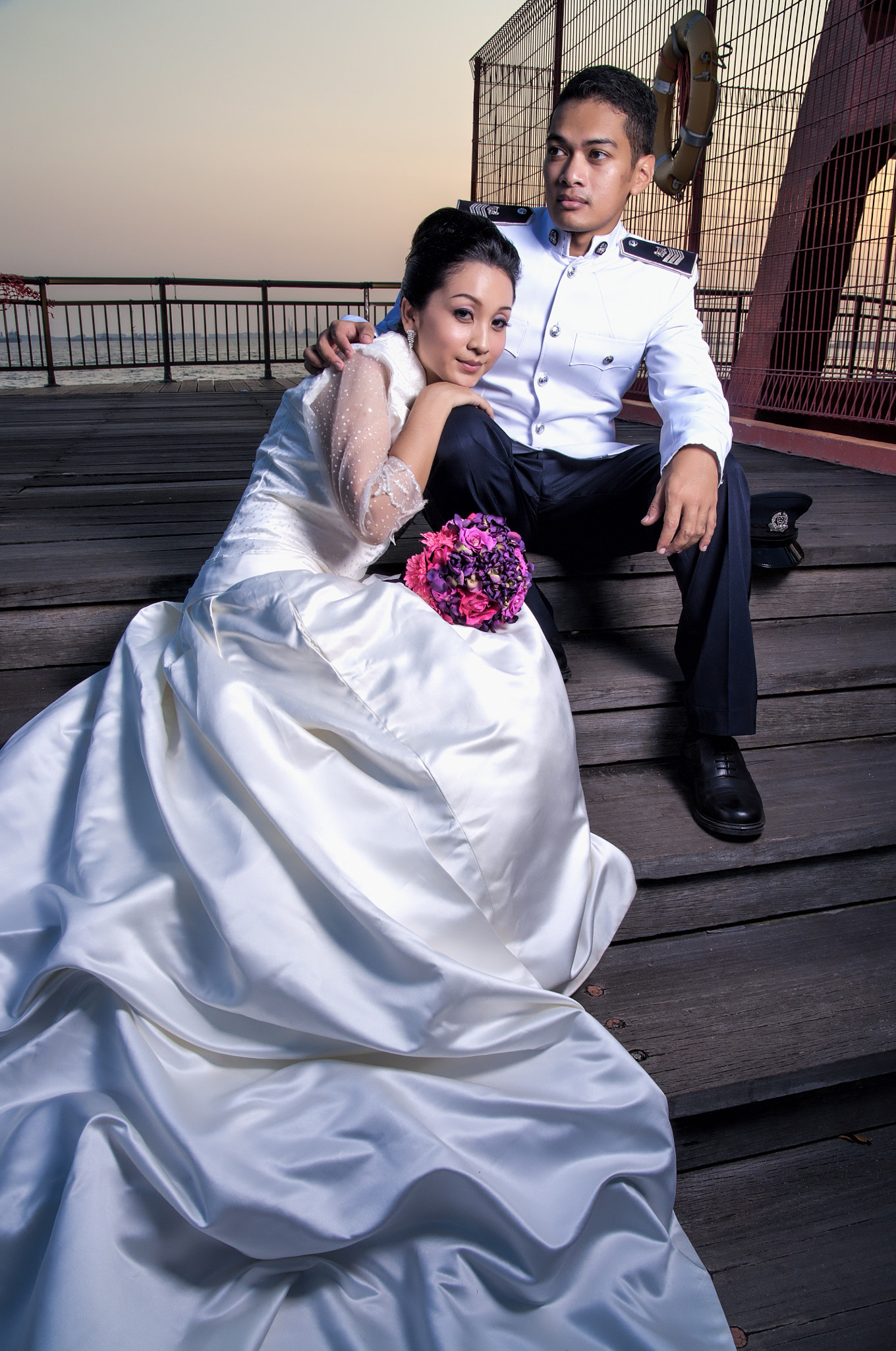 Sigma 17-70mm F2.8-4.5 DC Macro Asp. IF sample photo. Love story... photography
