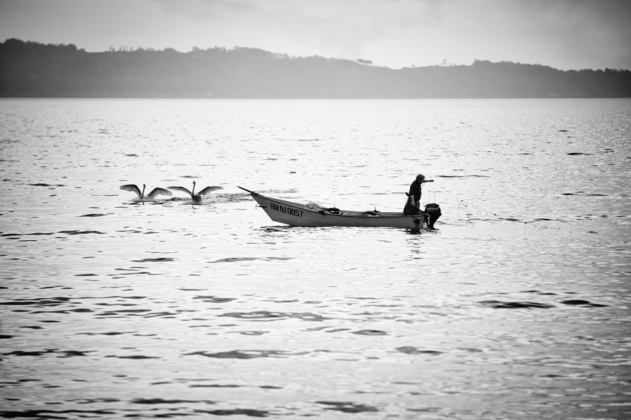 AF-S Zoom-Nikkor 80-200mm f/2.8D IF-ED sample photo. Fisherman photography