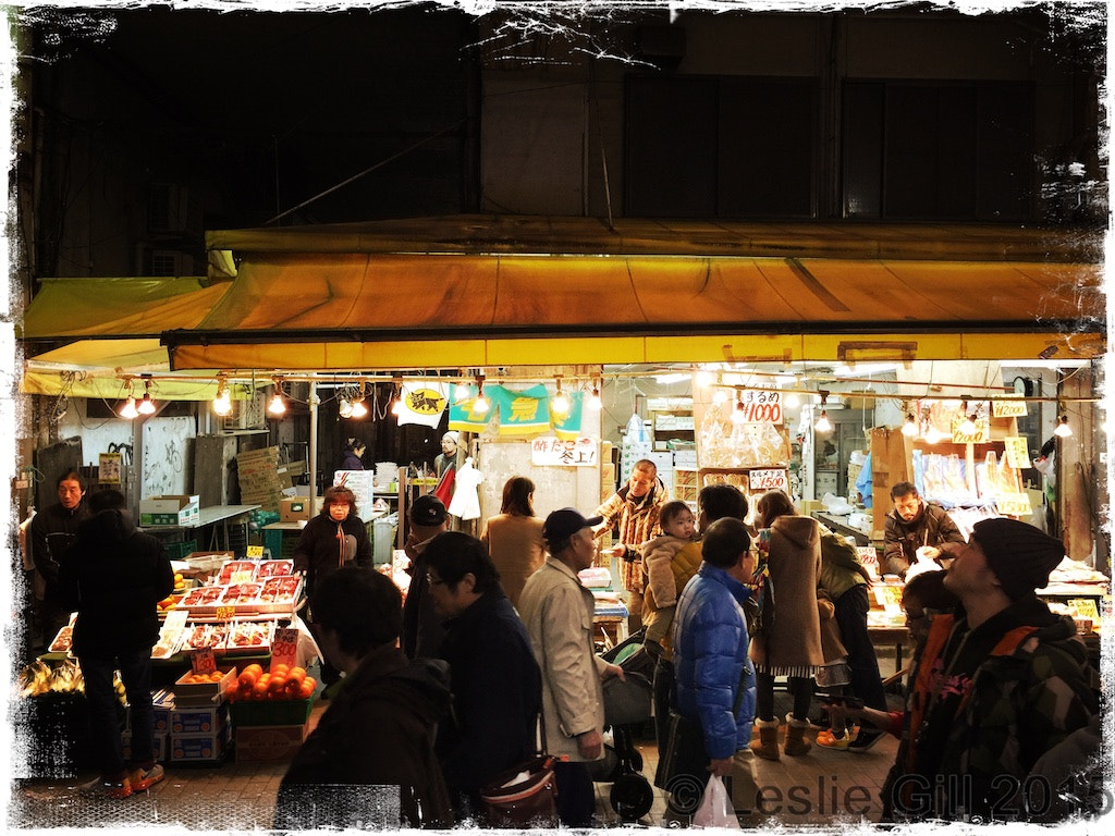 Hipstamatic 305 sample photo. Night market photography