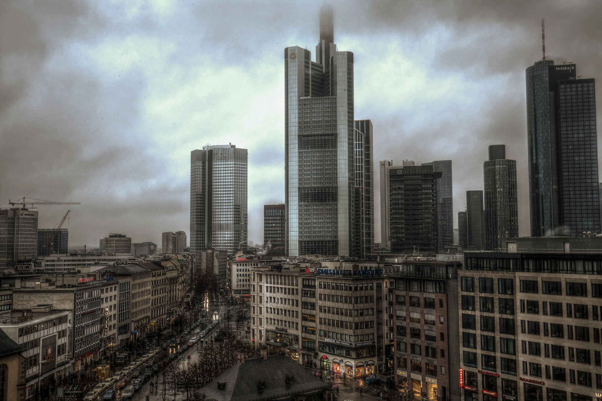 Canon EOS 5D + Canon EF 16-35mm F4L IS USM sample photo. Frankfurt am main. photography