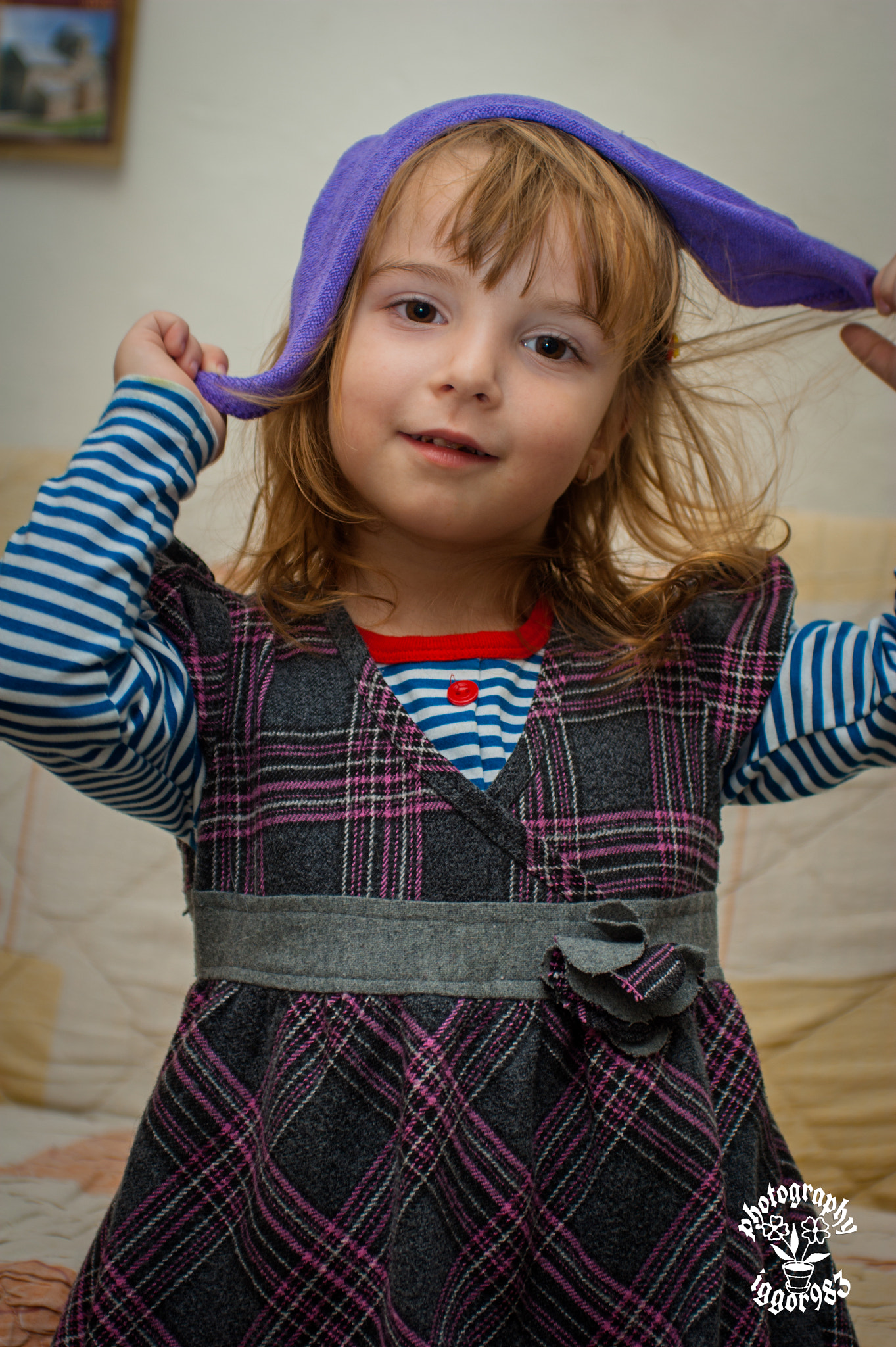 Sony Alpha DSLR-A380 + Minolta AF 28-85mm F3.5-4.5 sample photo. My daughter and son photography