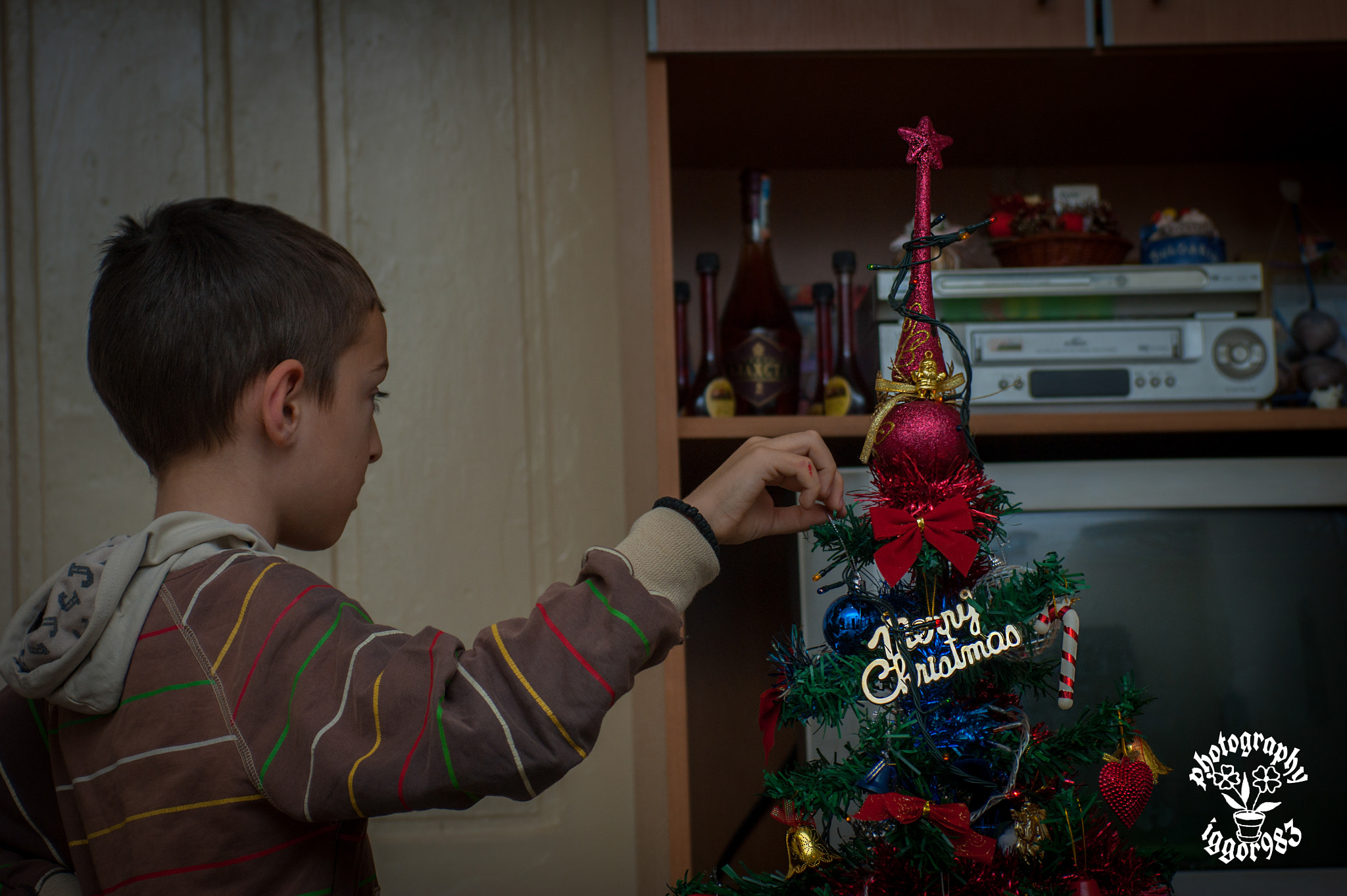 Sony Alpha DSLR-A380 + Minolta AF 28-85mm F3.5-4.5 sample photo. My daughter and son photography