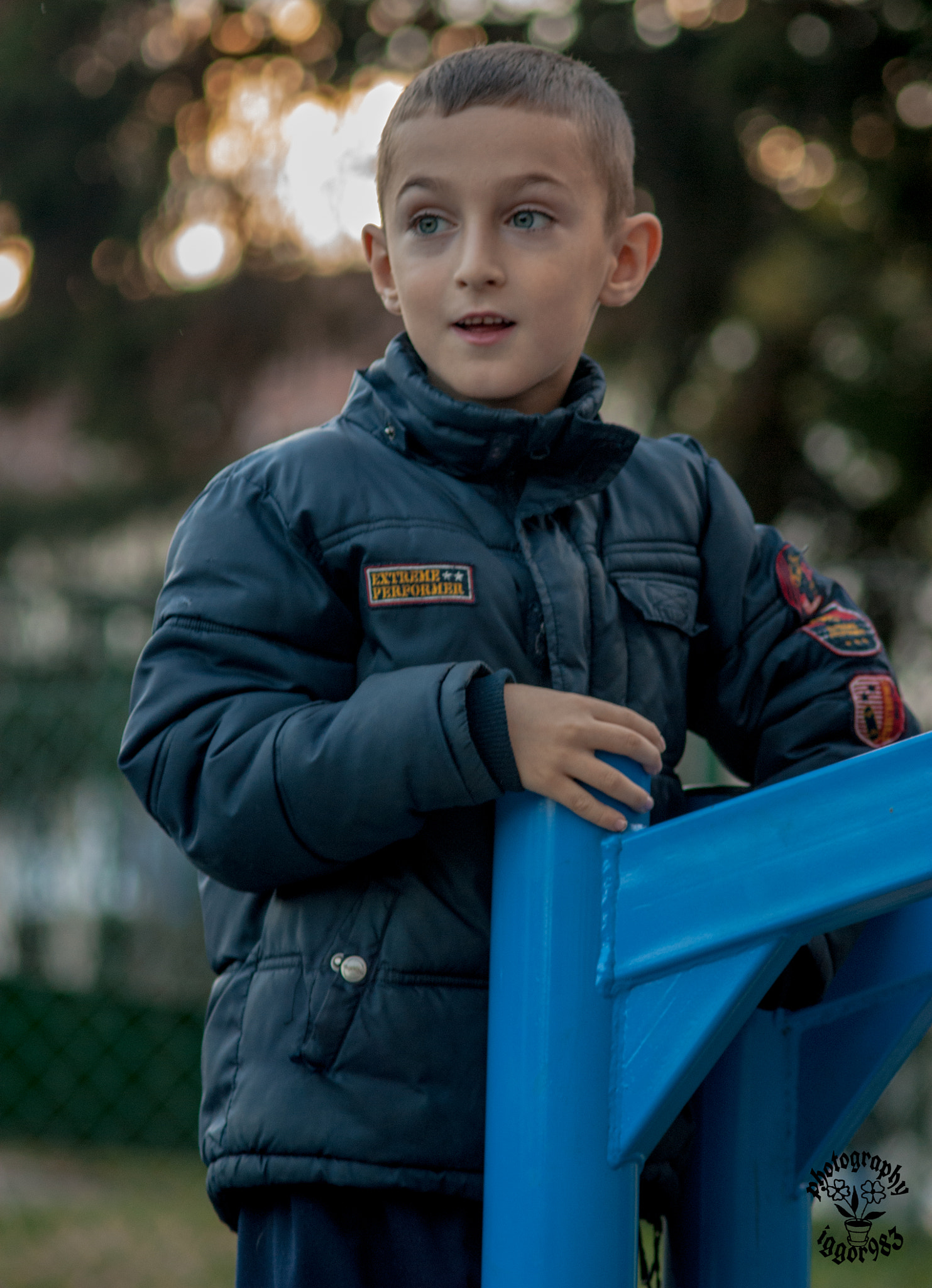Minolta AF 70-210mm F4 Macro sample photo. My daughter and son photography