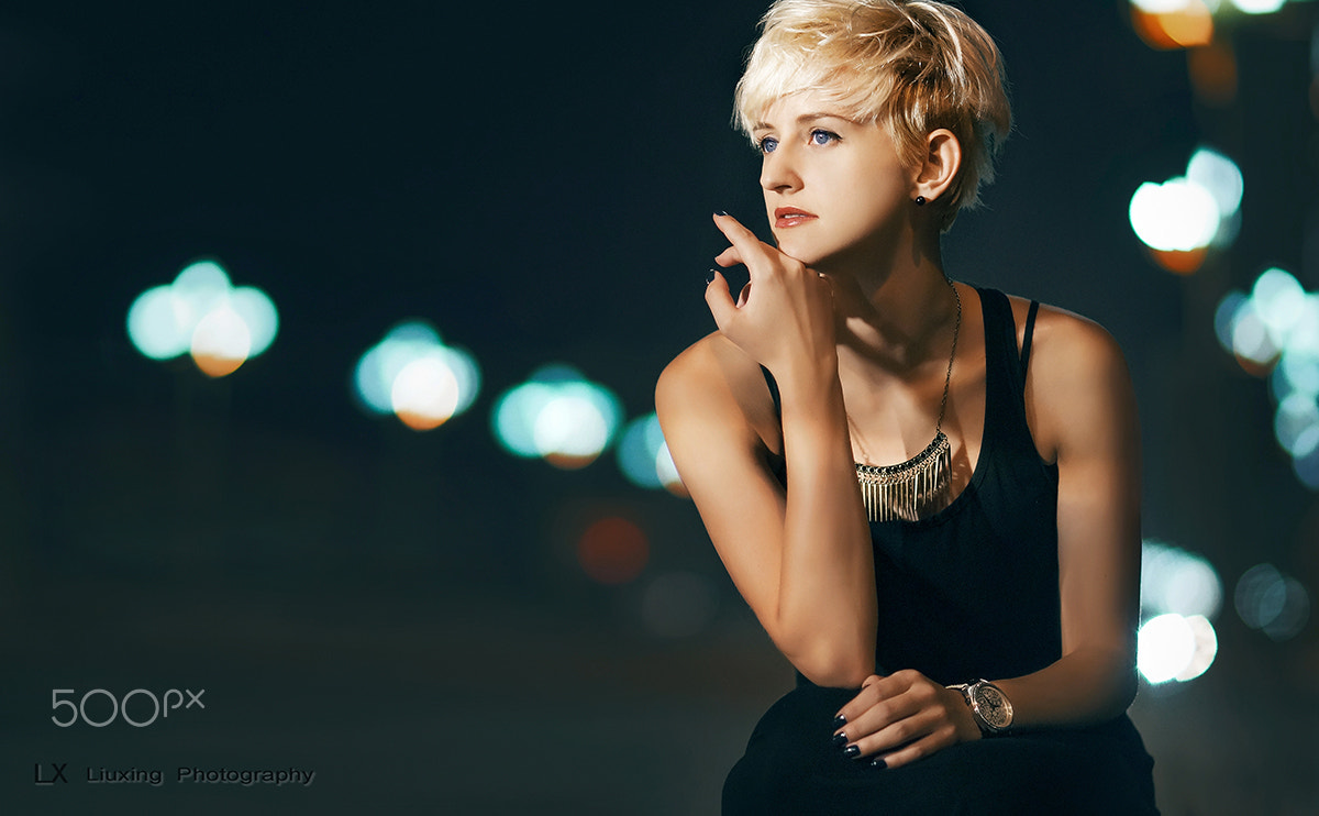 Sony Planar T* 85mm F1.4 ZA sample photo. 夜色 photography