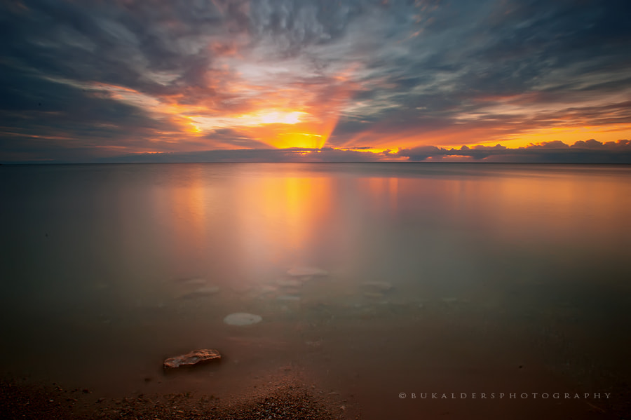 Nikon D700 + Tamron SP AF 10-24mm F3.5-4.5 Di II LD Aspherical (IF) sample photo. Sunrise in door county photography