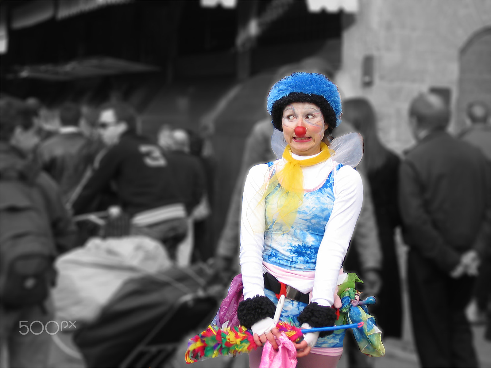 Canon POWERSHOT A80 sample photo. Clown photography