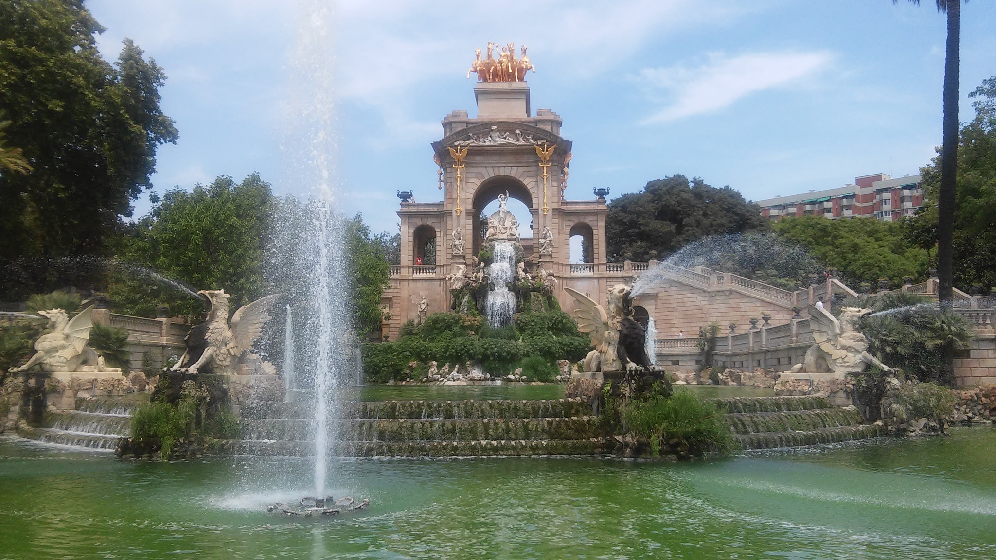 LG L90 sample photo. Parc de la ciutadella photography