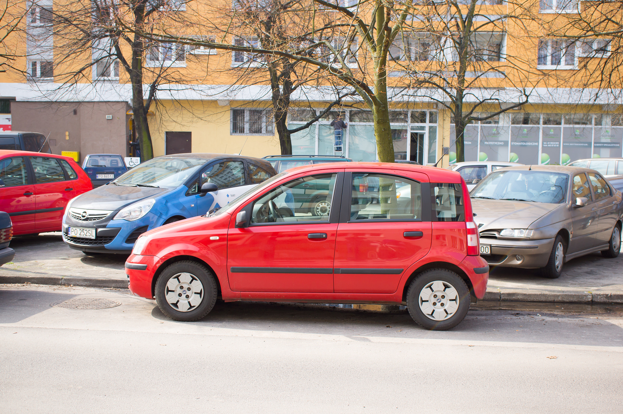Sony Alpha NEX-5N + Sony E 30mm F3.5 Macro sample photo. Red fiat panda photography