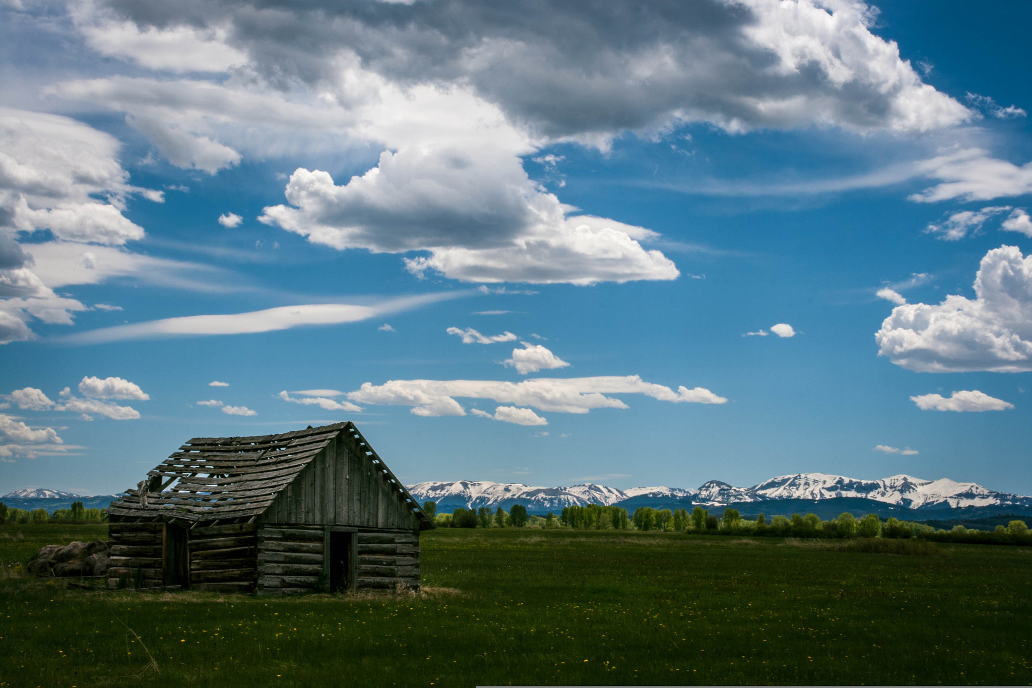 Sigma 18-125mm f/3.5-5.6 DC IF ASP sample photo. Wyoming cabin photography