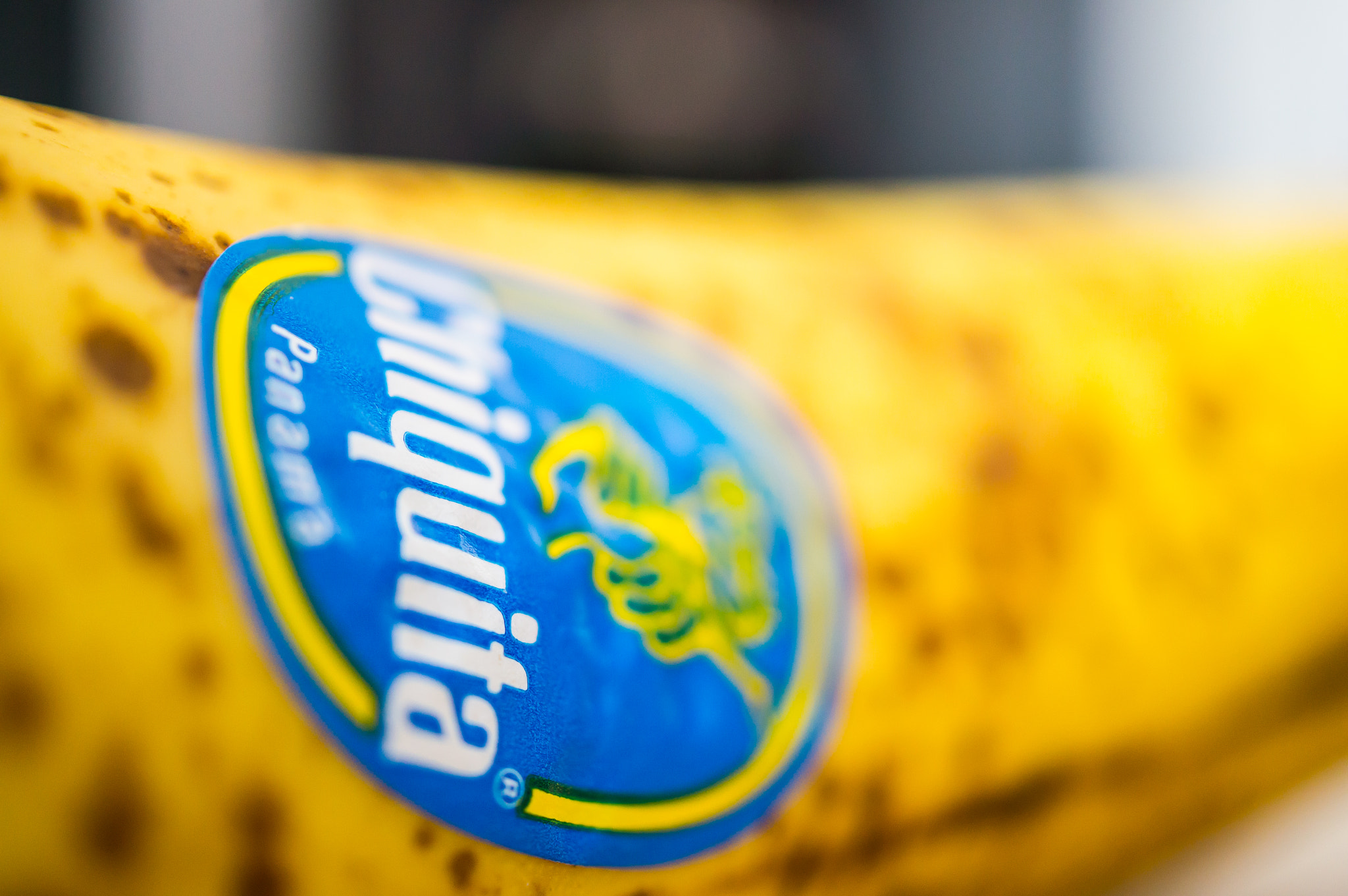 Sony Alpha NEX-5N + Sony E 30mm F3.5 Macro sample photo. Banana close-up photography