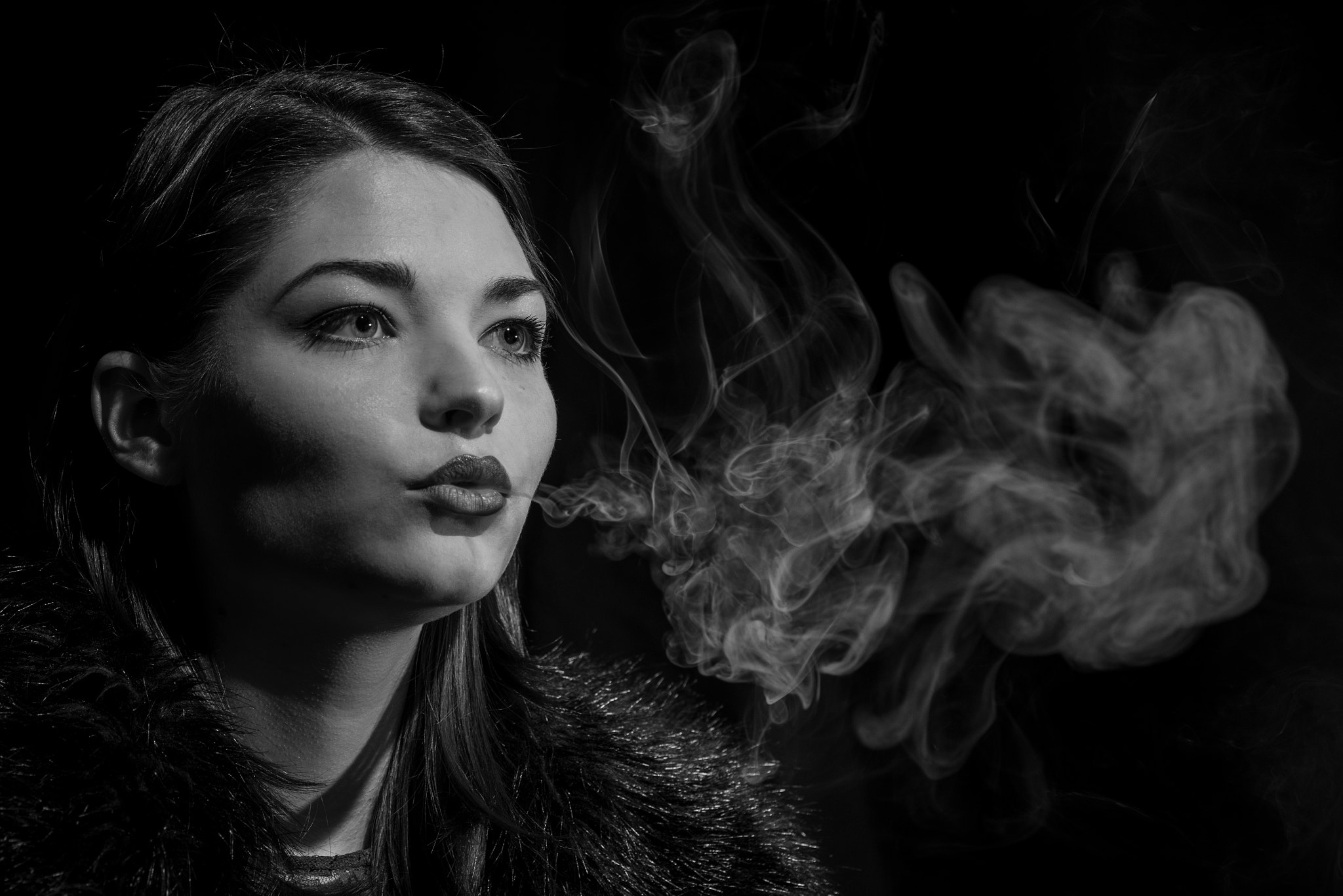 Sony a7R + 105mm F2.8 sample photo. Smoke i photography