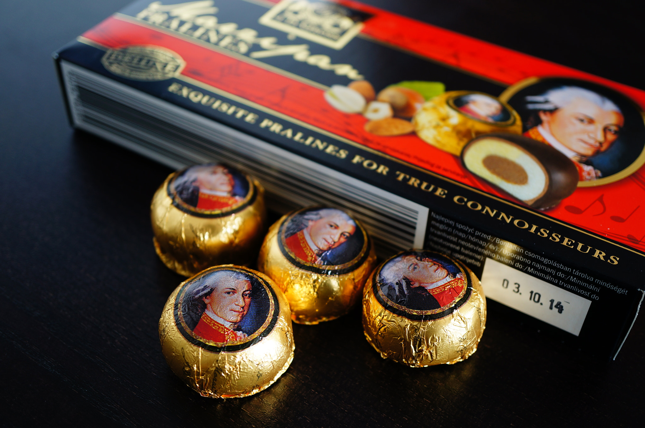 Sony Alpha NEX-5N + Sony E 30mm F3.5 Macro sample photo. Marcipan chocolates photography
