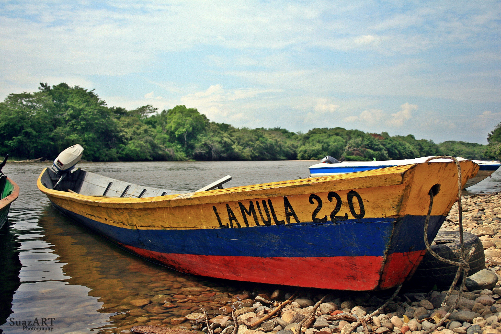 Canon EOS 30D + Canon EF-S 18-55mm F3.5-5.6 sample photo. La mula photography