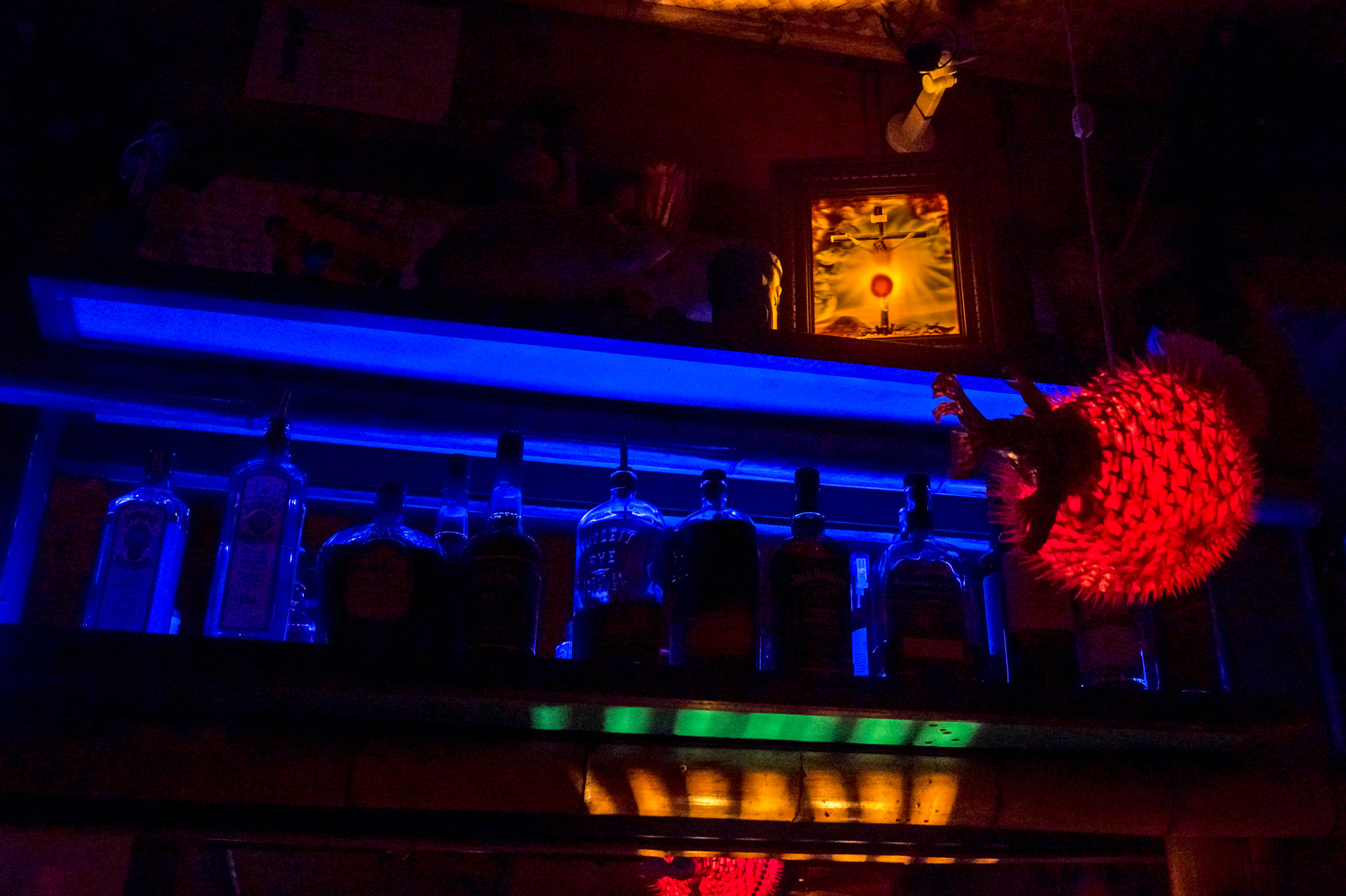 Olympus OM-D E-M1 + Olympus M.Zuiko Digital 17mm F1.8 sample photo. Strange jesus photography