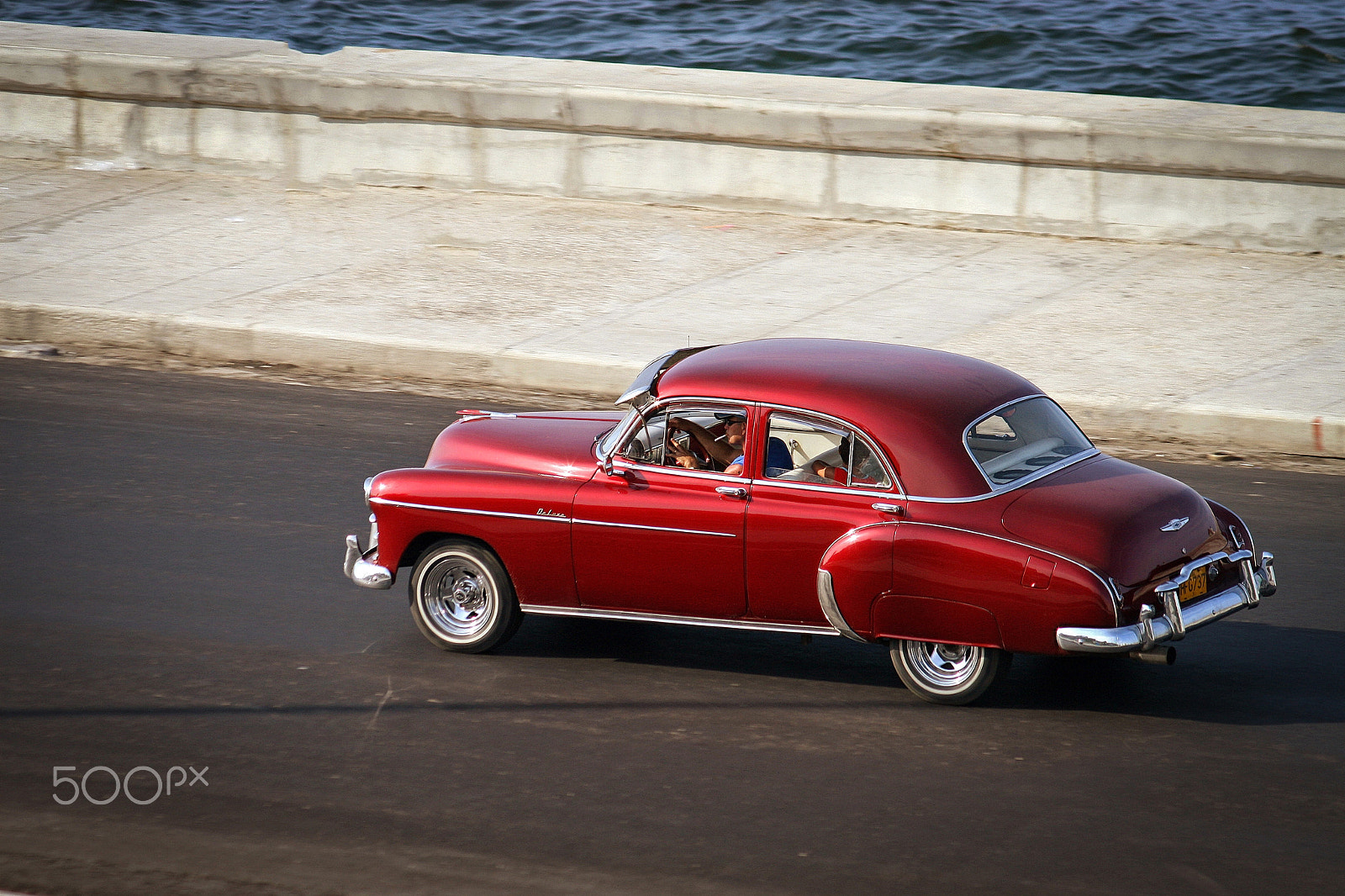 Canon EF 75-300mm F4.0-5.6 IS USM sample photo. Deluxe chevrolet photography