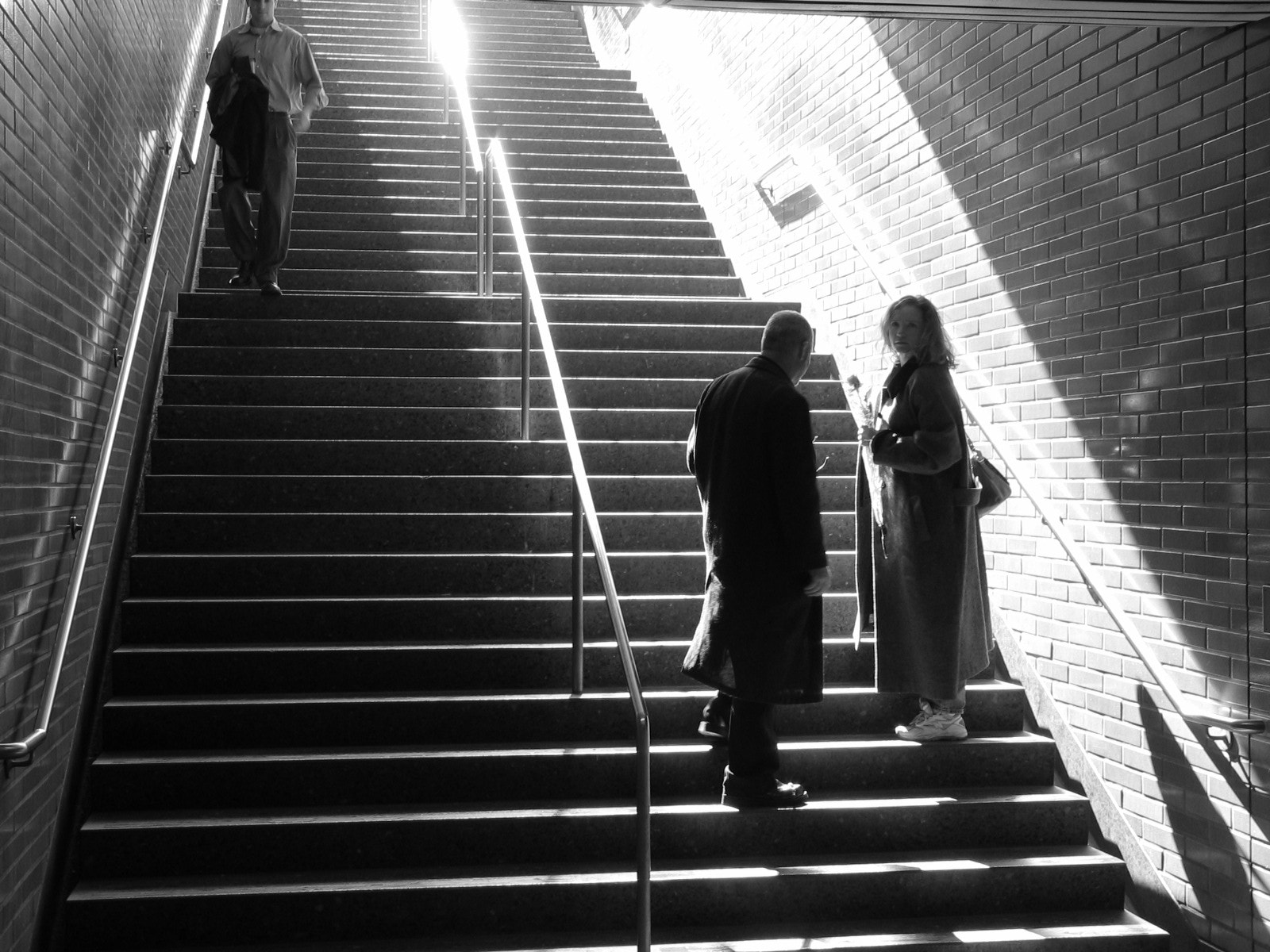 Canon POWERSHOT G3 sample photo. Subway photography