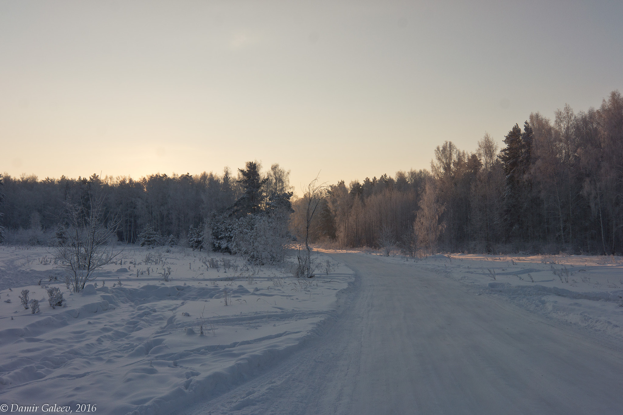 Sony Alpha NEX-7 sample photo. There, around the corner photography