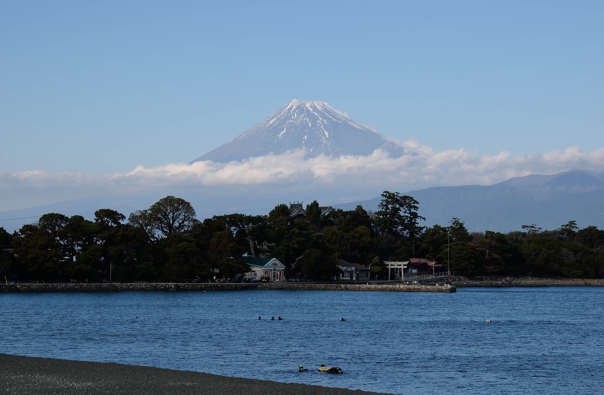 Sigma 17-70mm F2.8-4 DC Macro OS HSM | C sample photo. Mt.fuji20160110 photography