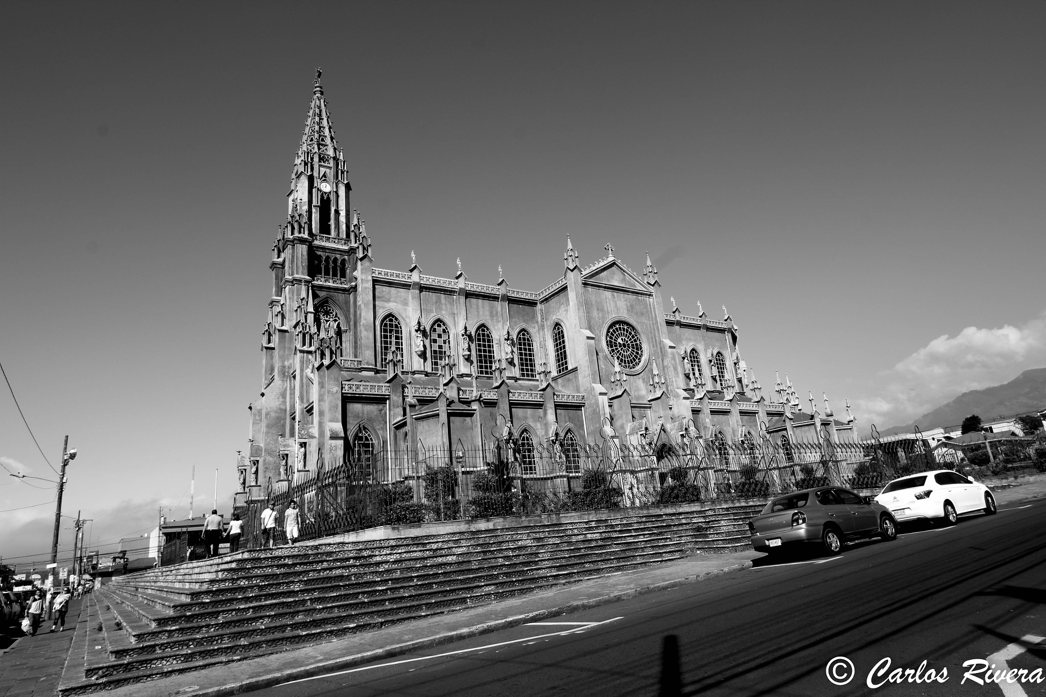 Canon EF-S 10-18mm F4.5–5.6 IS STM sample photo. Iglesia de coronado photography