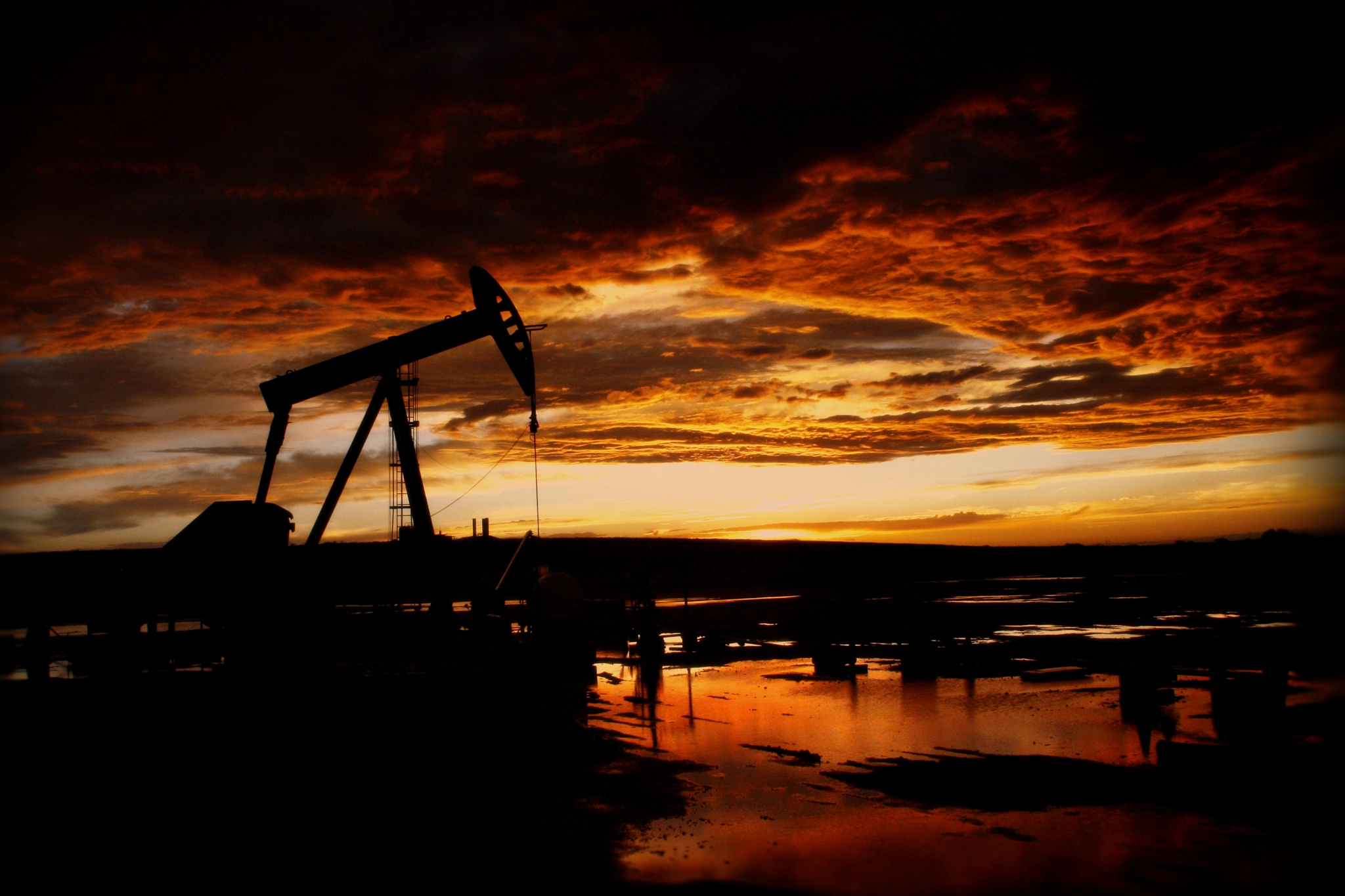 Sigma 18-125mm f/3.5-5.6 DC IF ASP sample photo. Colorado rainy sunset photography