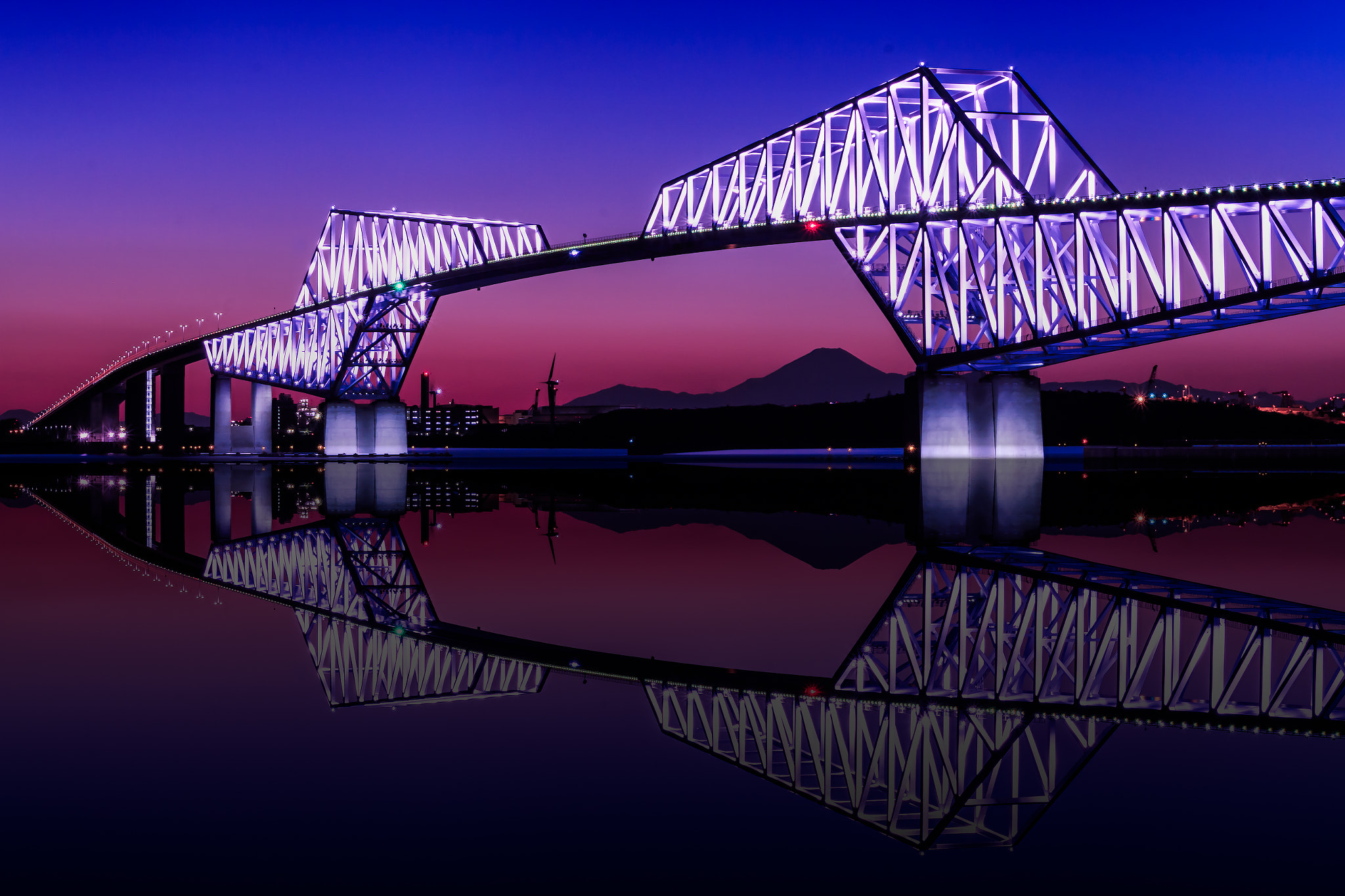 Canon EOS 650D (EOS Rebel T4i / EOS Kiss X6i) sample photo. Gate bridge photography