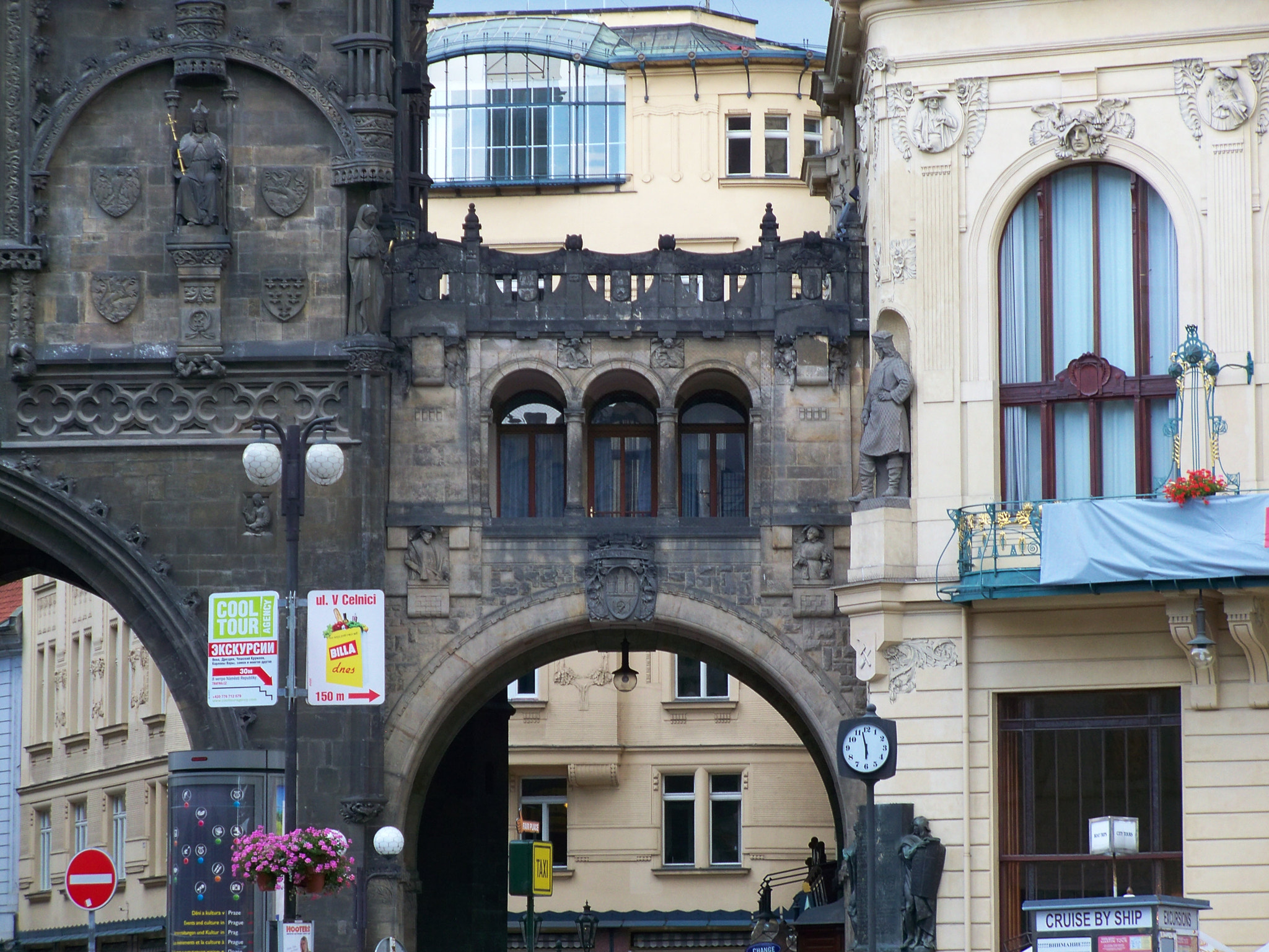 Kodak EASYSHARE Z950 DIGITAL CAMERA sample photo. Memories of prague photography