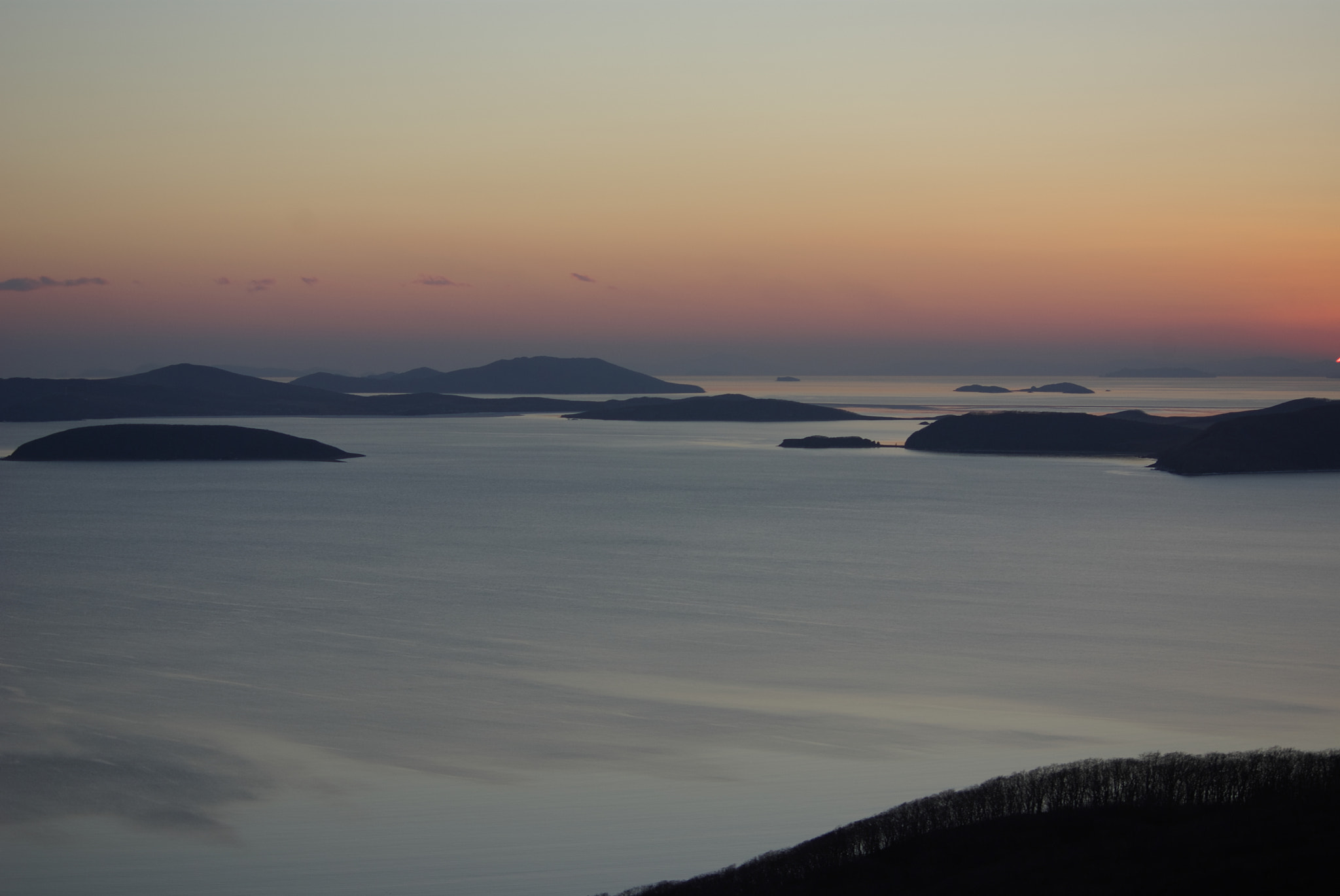 Pentax K10D + Pentax smc DA 55-300mm F4.0-5.8 ED sample photo. Острова / outskirts of vladivostok photography