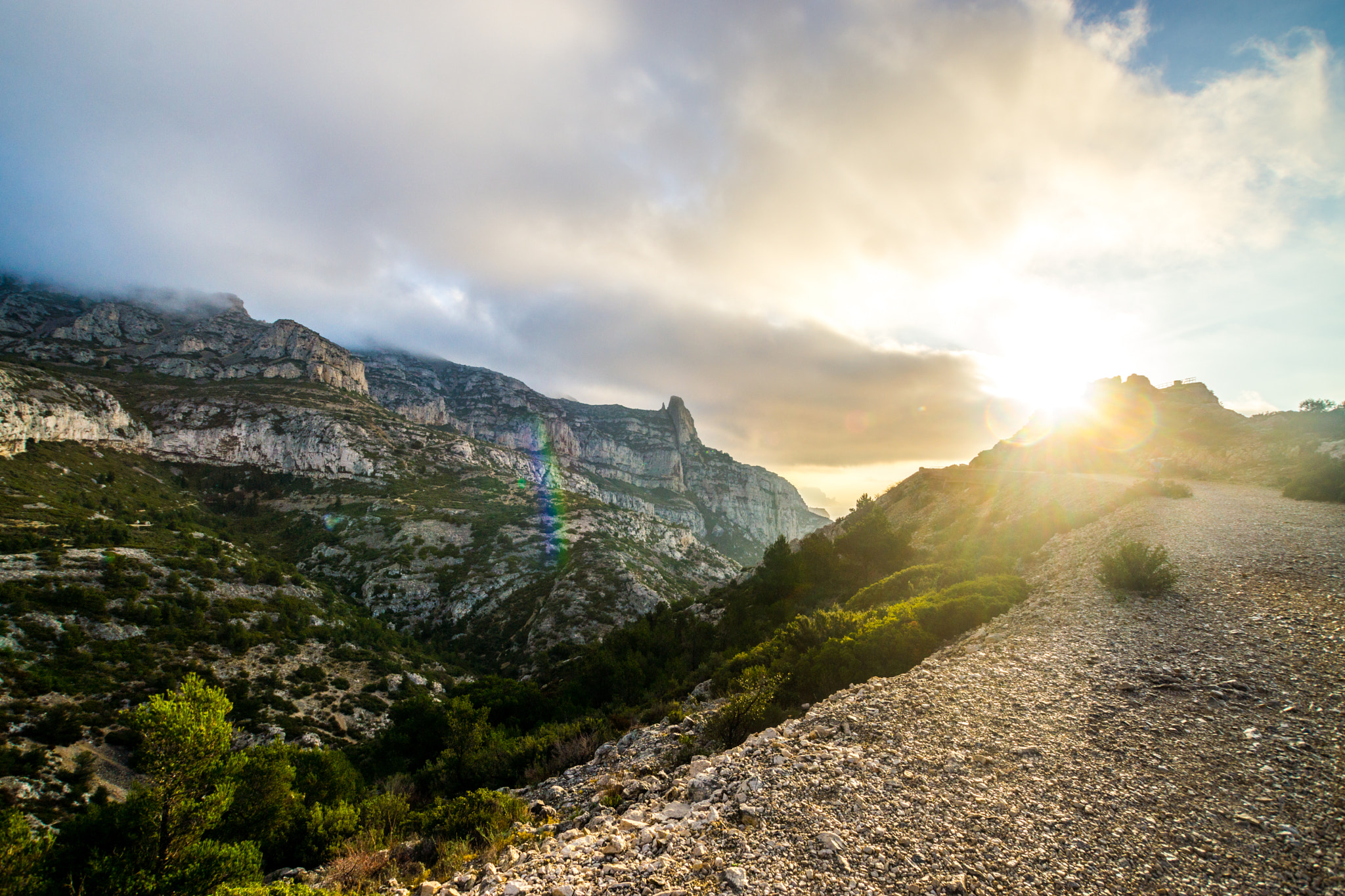 Sony SLT-A77 + Sony DT 11-18mm F4.5-5.6 sample photo. Somewhere over the lense flare photography