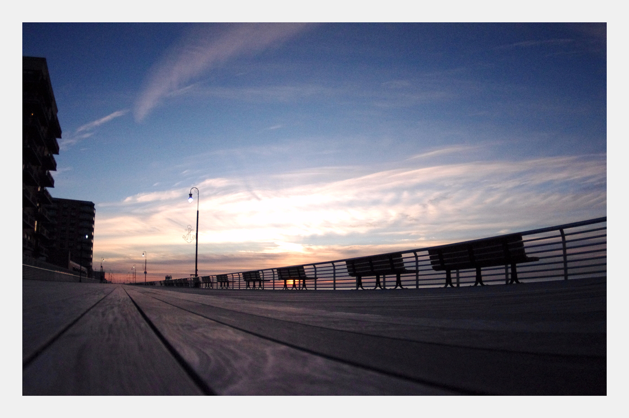 Pentax K-x sample photo. Contrails photography