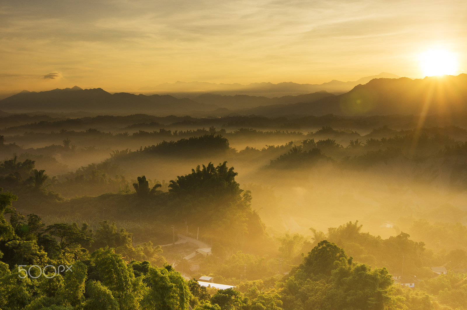 Sony Alpha DSLR-A580 sample photo. Erliao sunrise photography