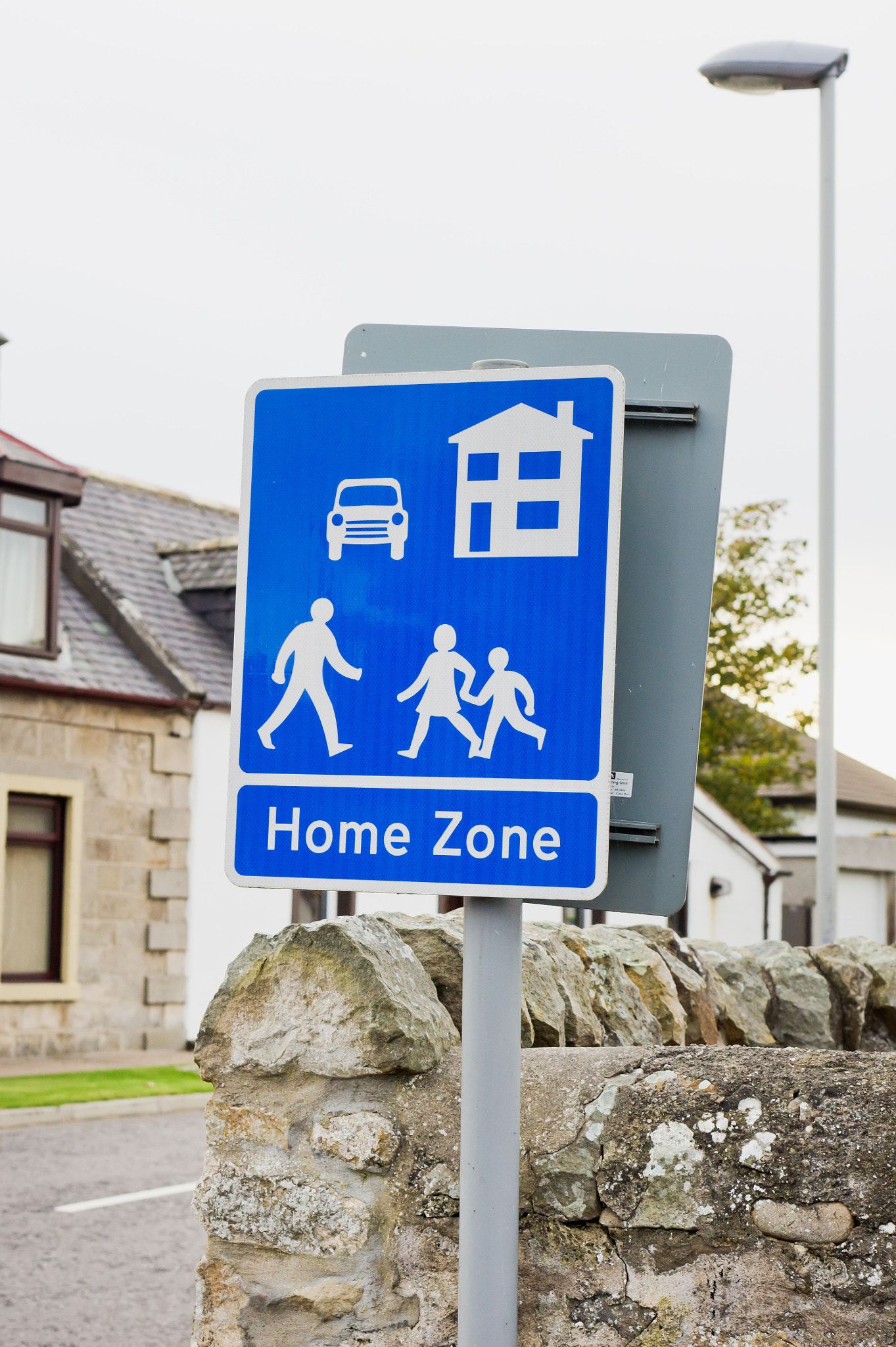 Sony Alpha NEX-5 + E 50mm F1.8 OSS sample photo. Home zone photography