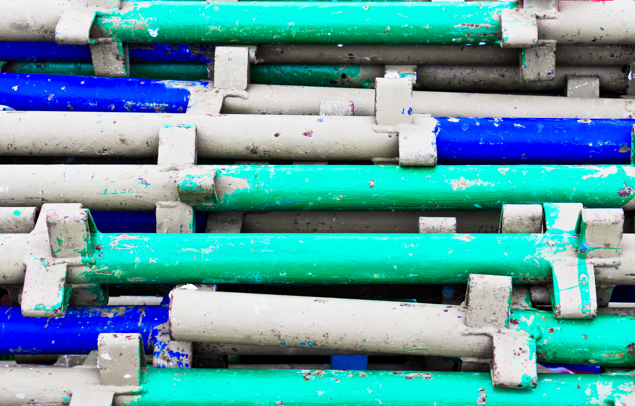 Sony Alpha NEX-5 + E 50mm F1.8 OSS sample photo. Scaffolding bars photography